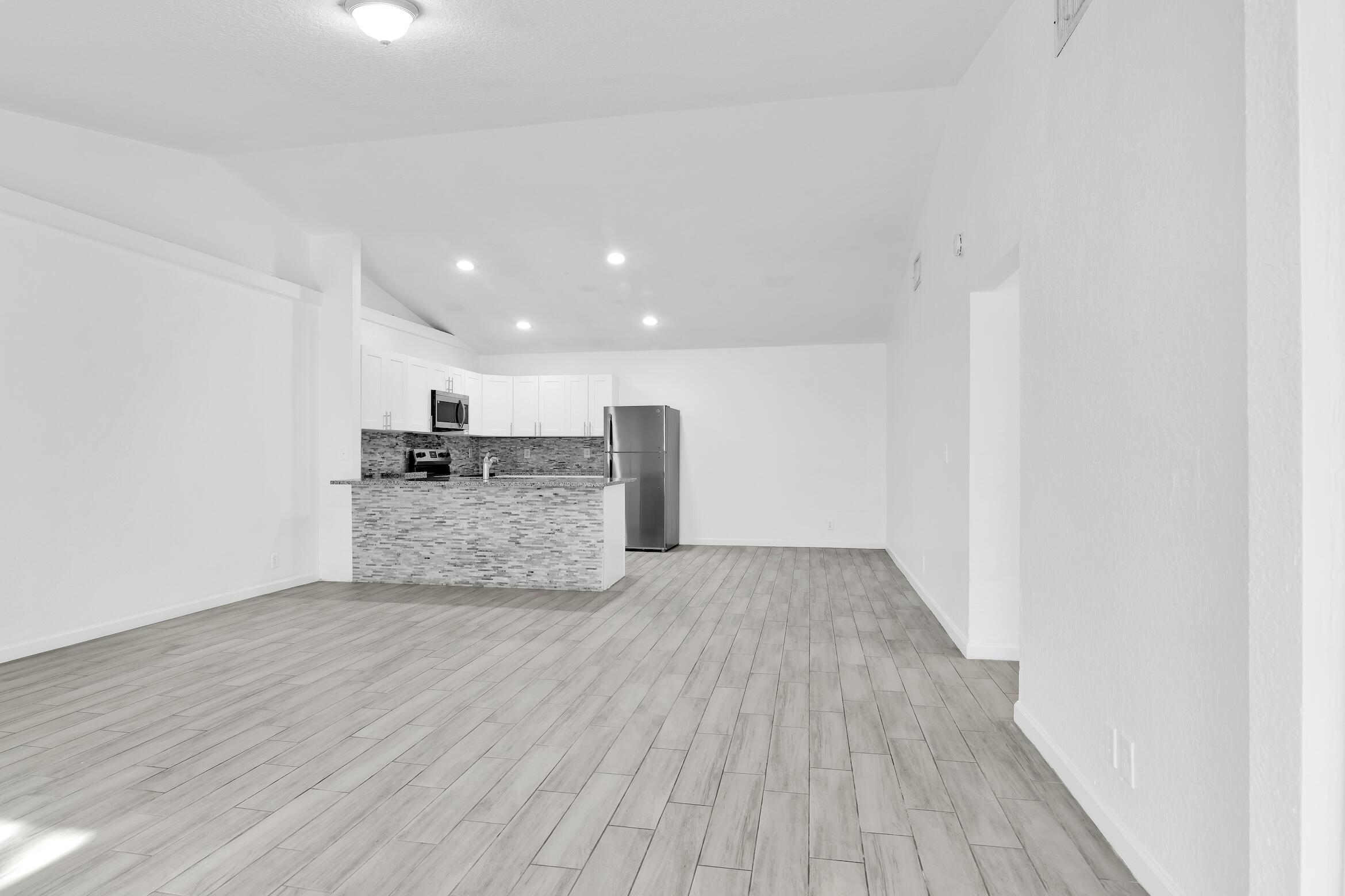 Properties 13978 Folkestone Circle