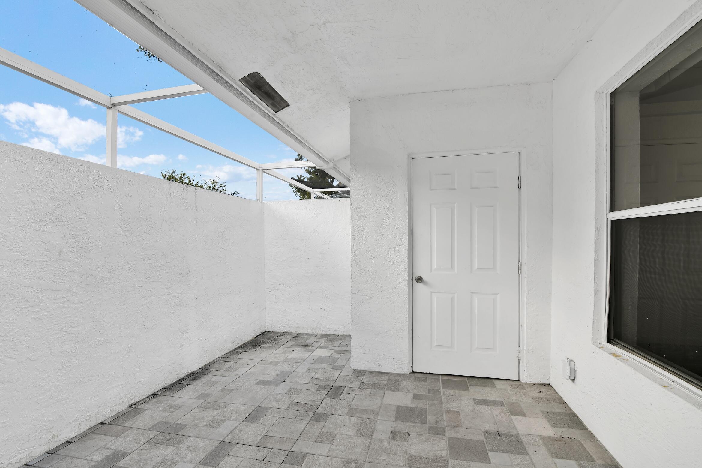 Properties 13978 Folkestone Circle