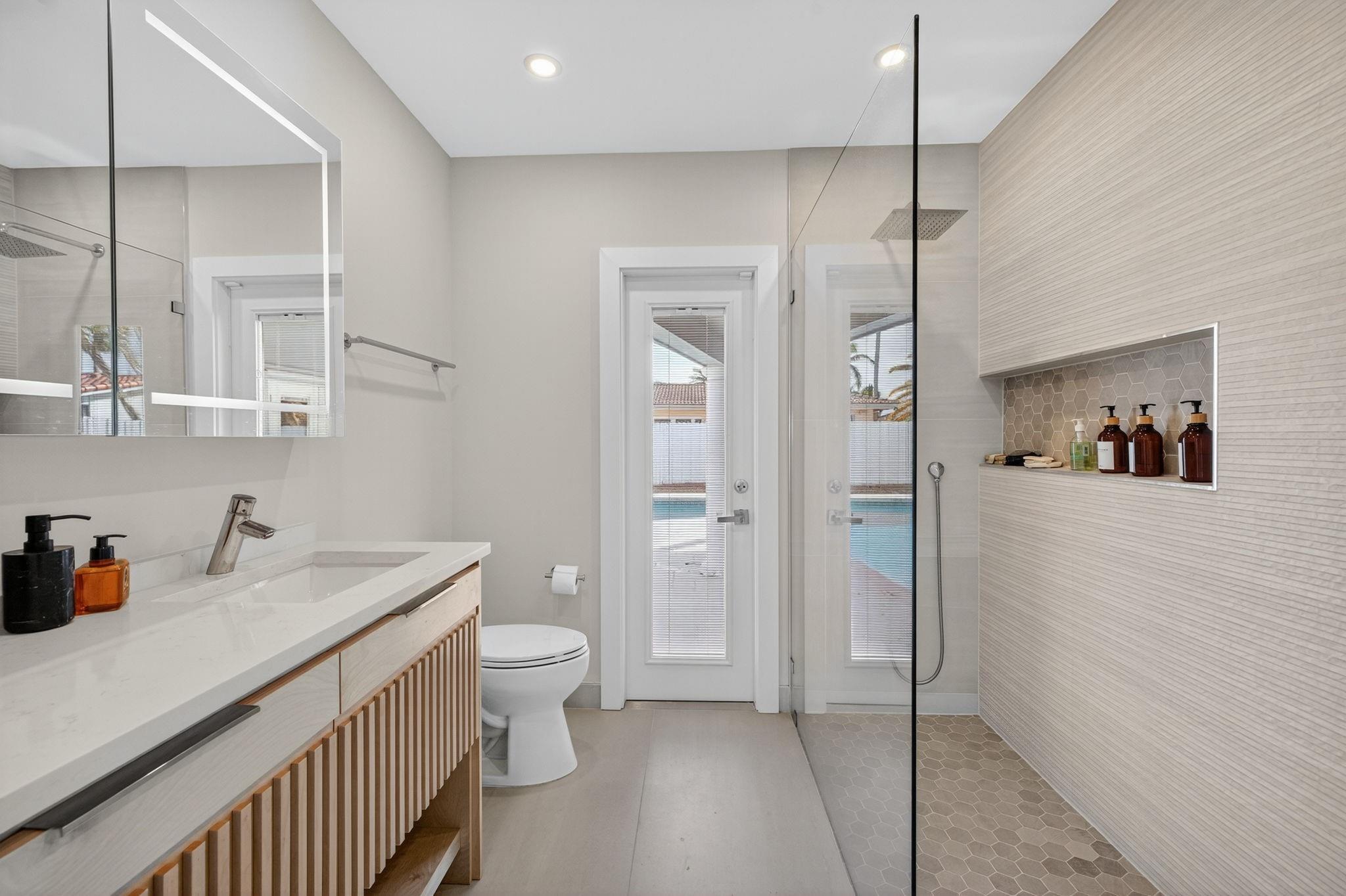 LAKE ESTATES ADD - Residential