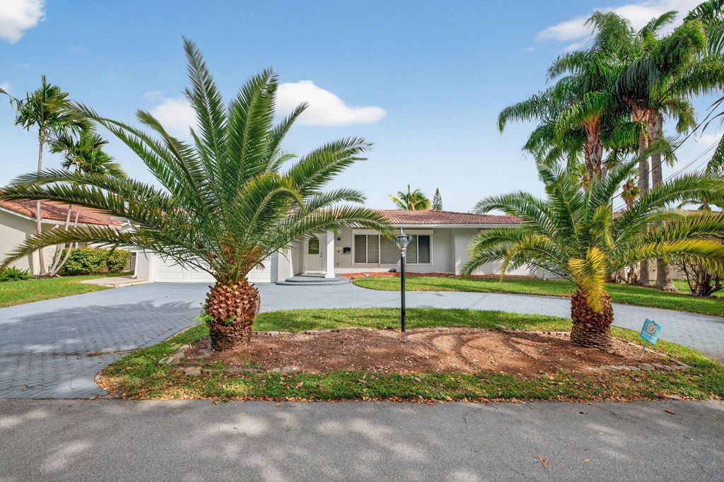 Photo of 5950 NE 28th Avenue, Fort Lauderdale, FL 33308 (MLS # F10536632)