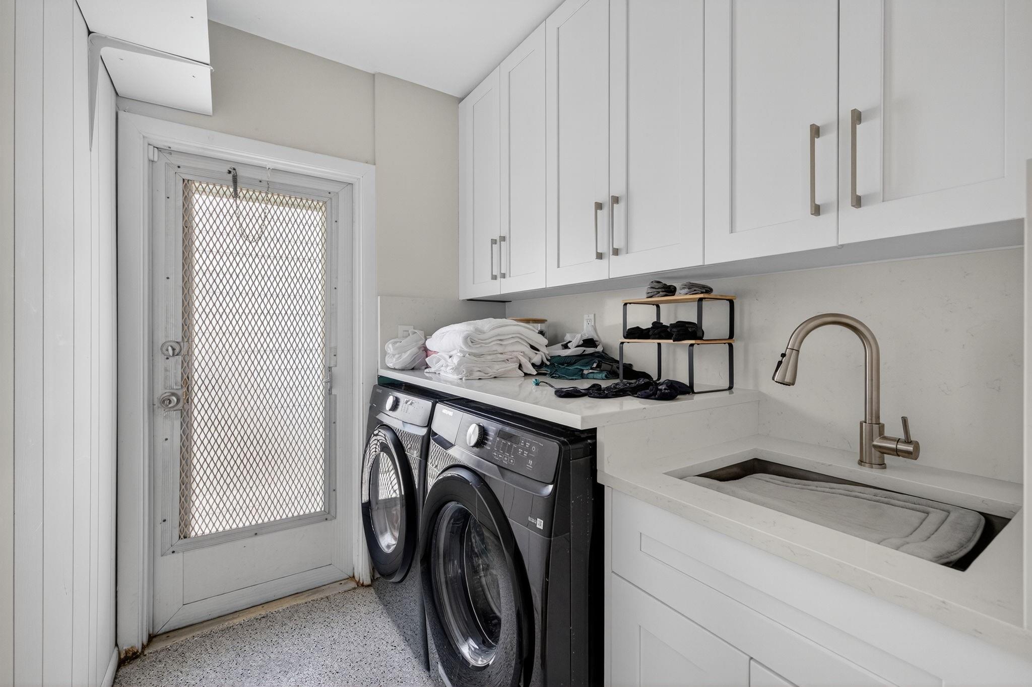 LAKE ESTATES ADD - Residential