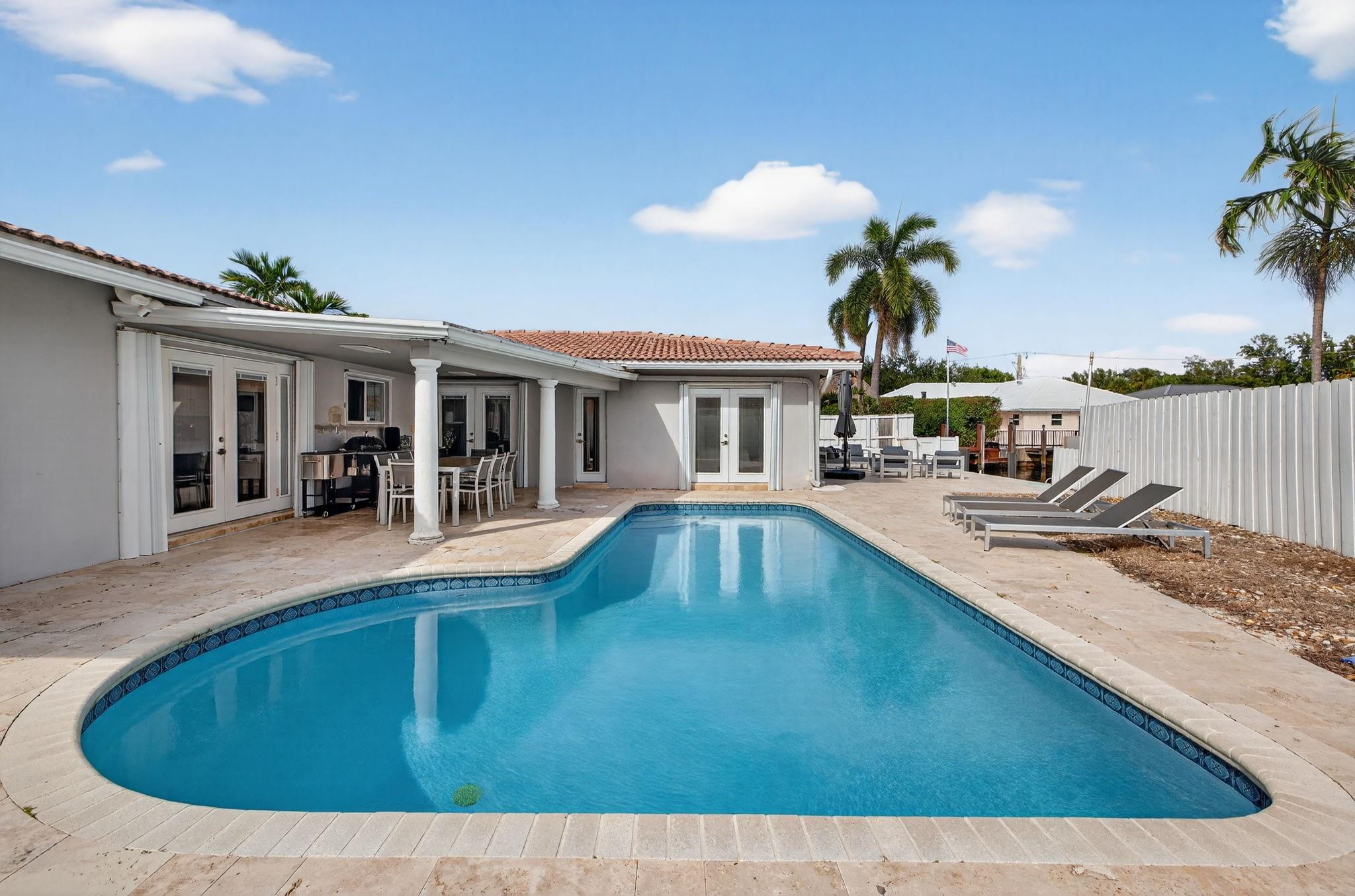 LAKE ESTATES ADD - Residential