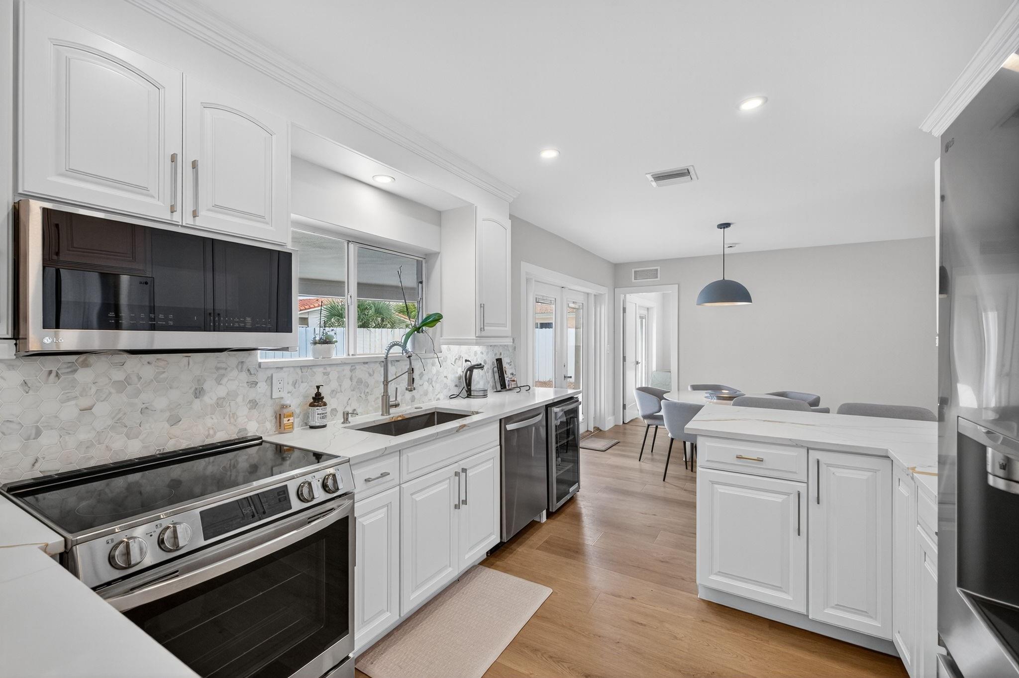 LAKE ESTATES ADD - Residential