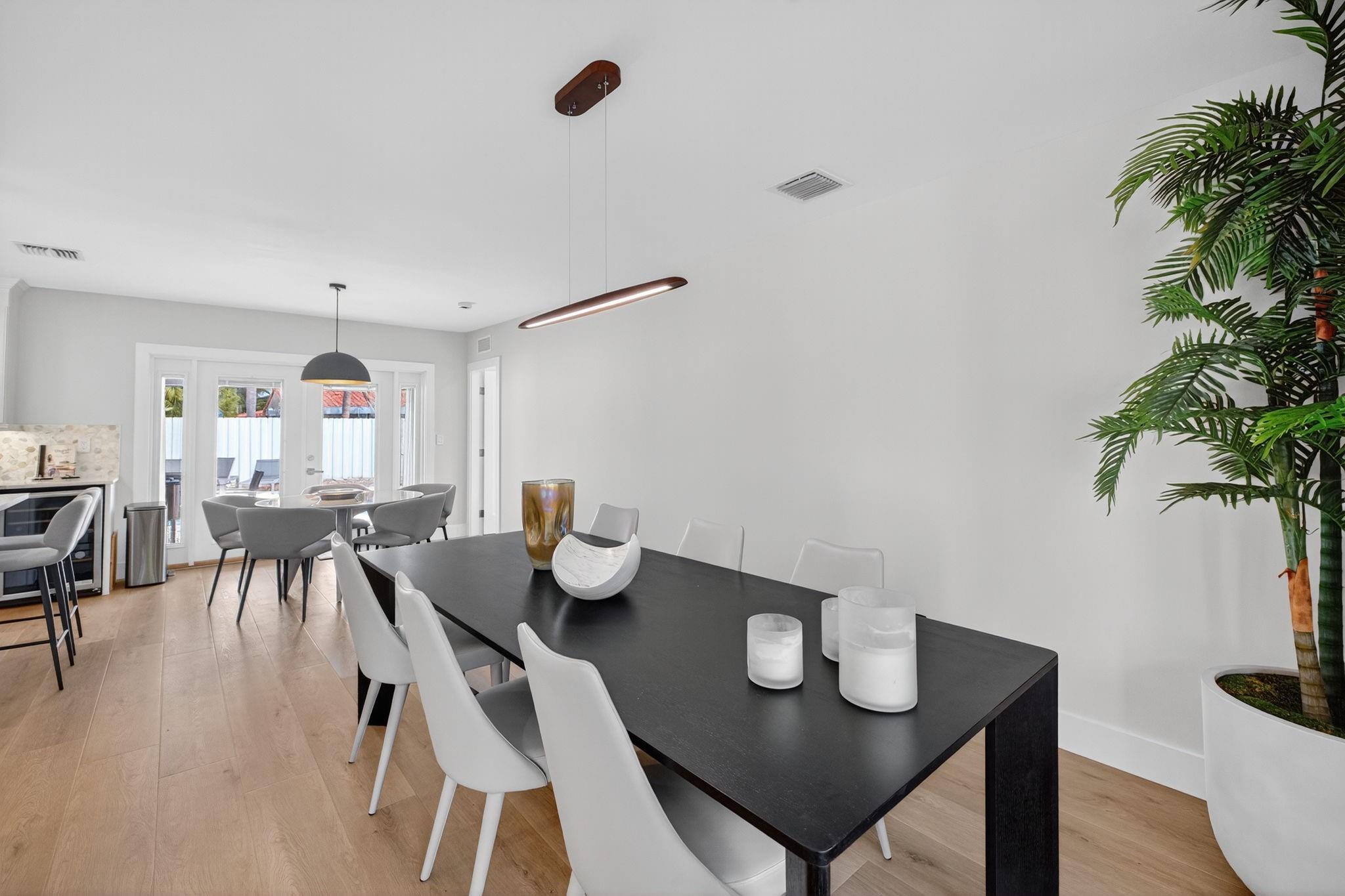 LAKE ESTATES ADD - Residential