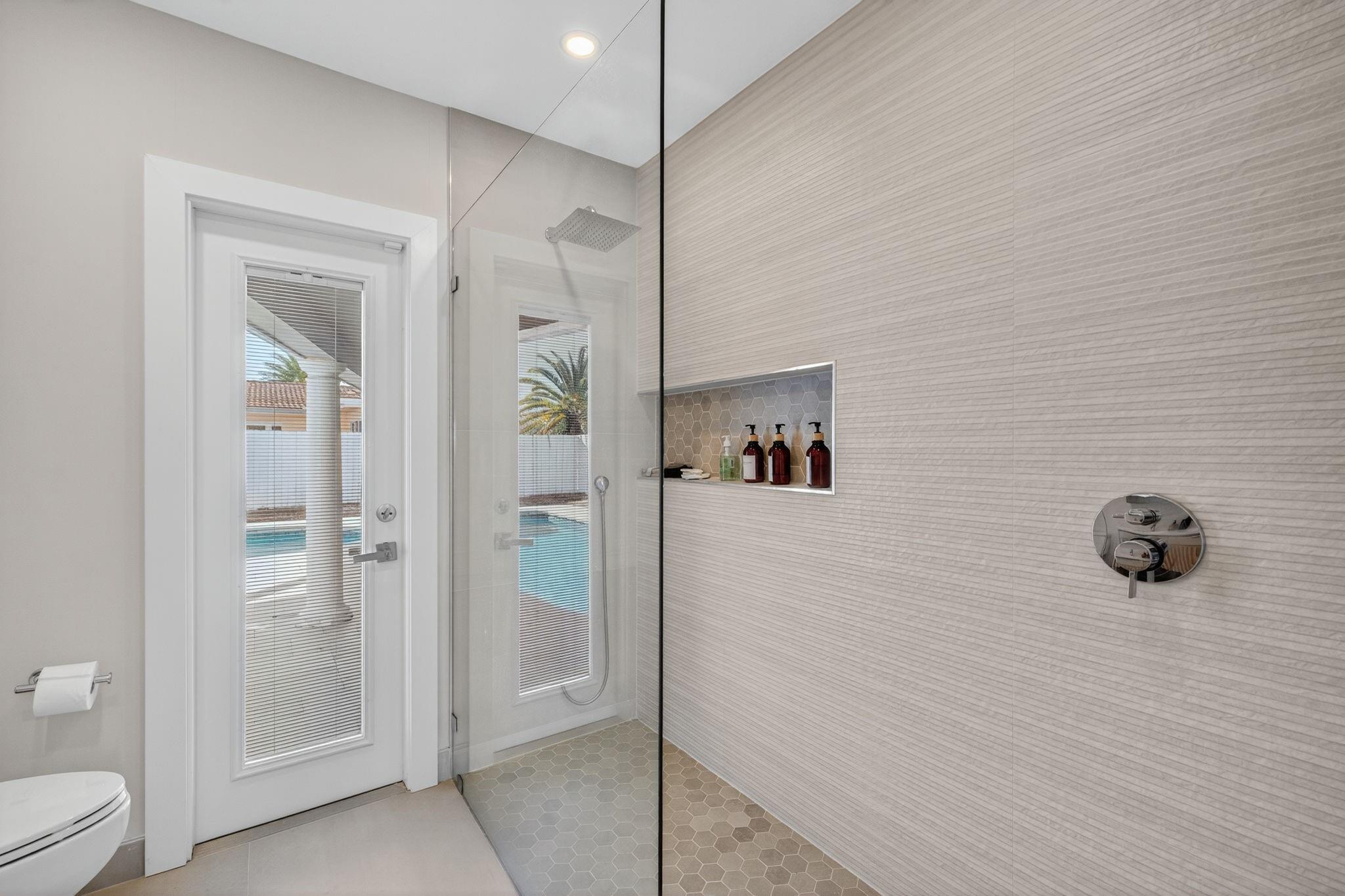 LAKE ESTATES ADD - Residential