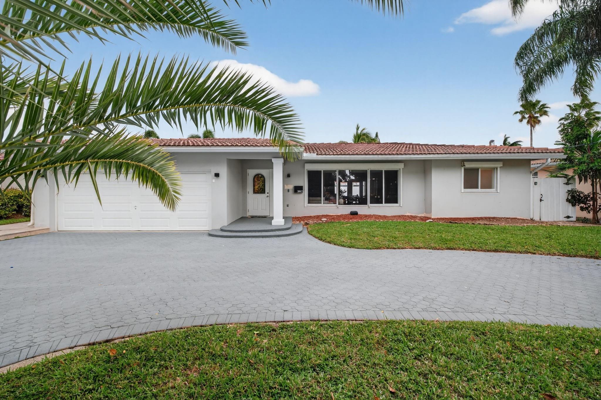 LAKE ESTATES ADD - Residential