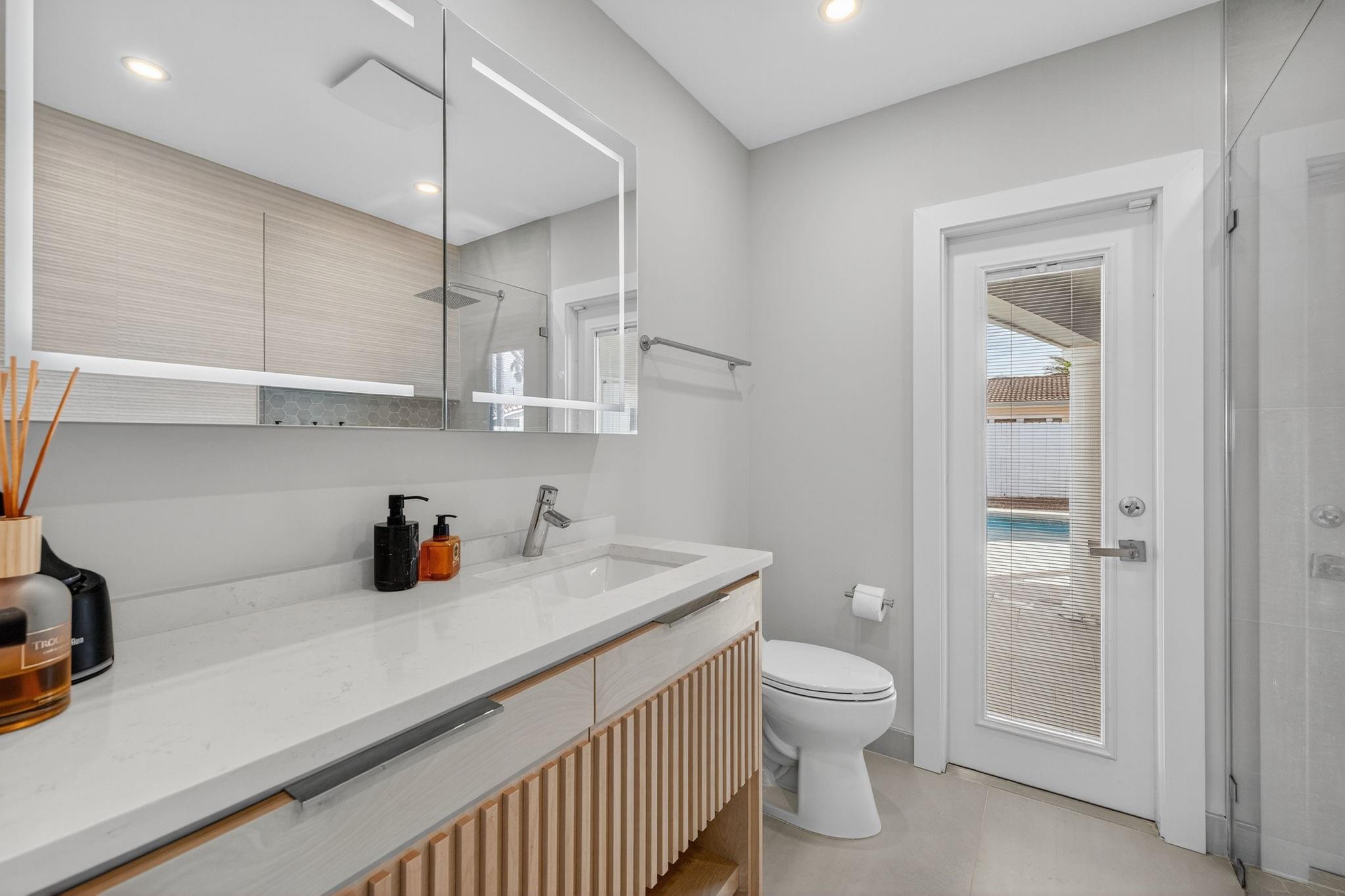 LAKE ESTATES ADD - Residential