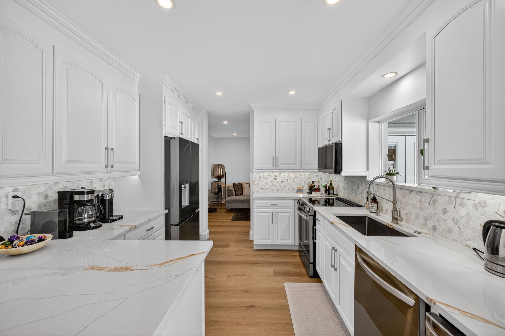 LAKE ESTATES ADD - Residential