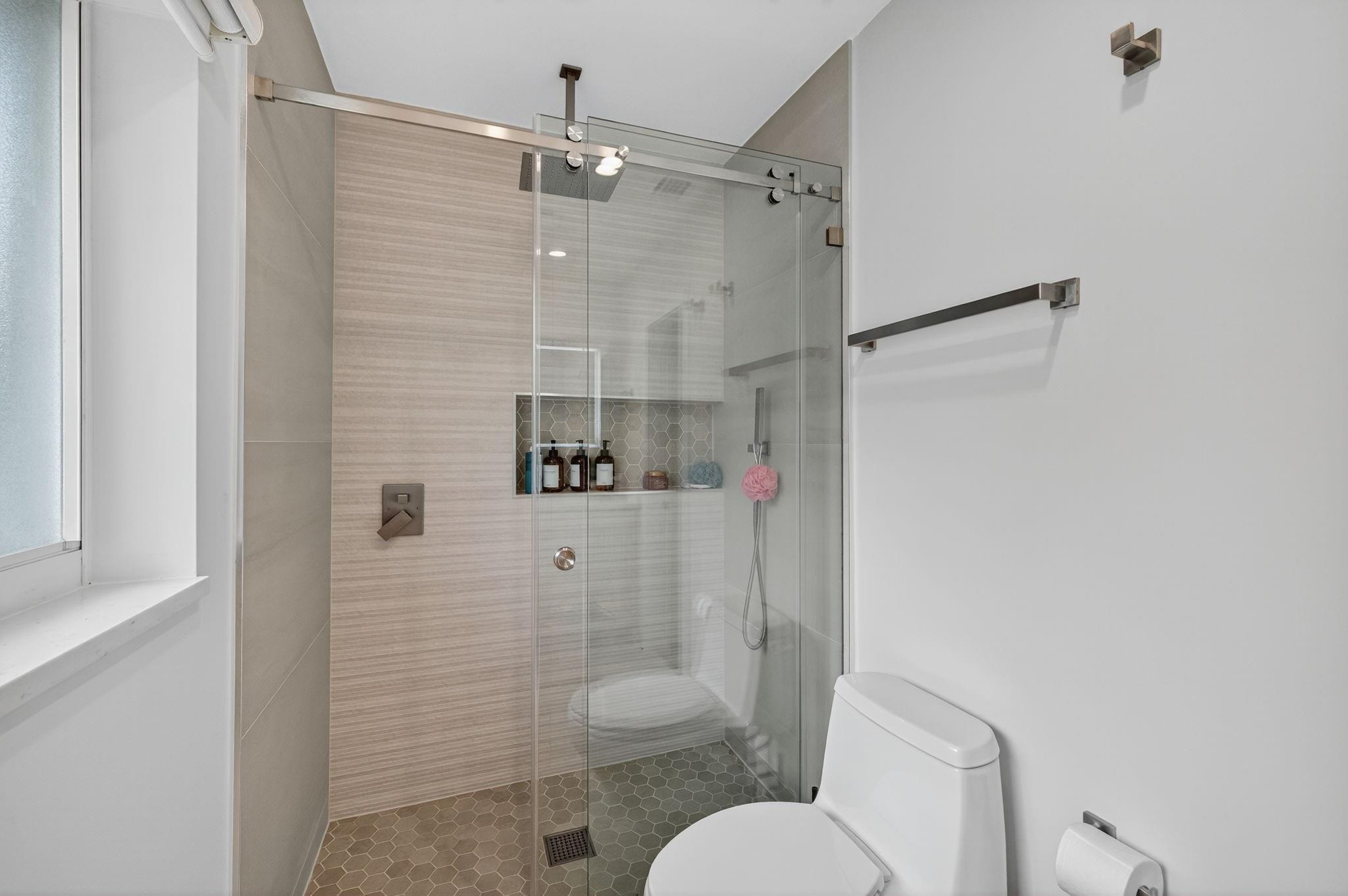 LAKE ESTATES ADD - Residential