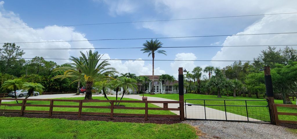 Photo of 15328 94th Street N, West Palm Beach, FL 33412 (MLS # R11006006)