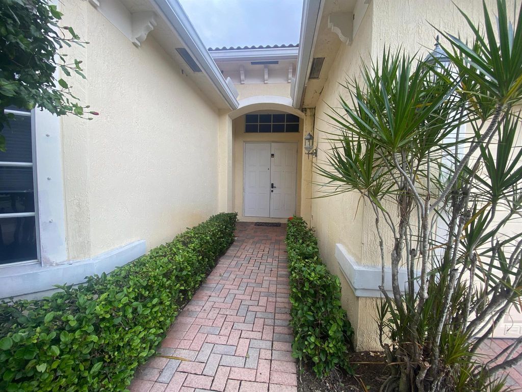 Photo of 19305 SW 66th Street, Pembroke Pines, FL 33332 (MLS # R11148071)