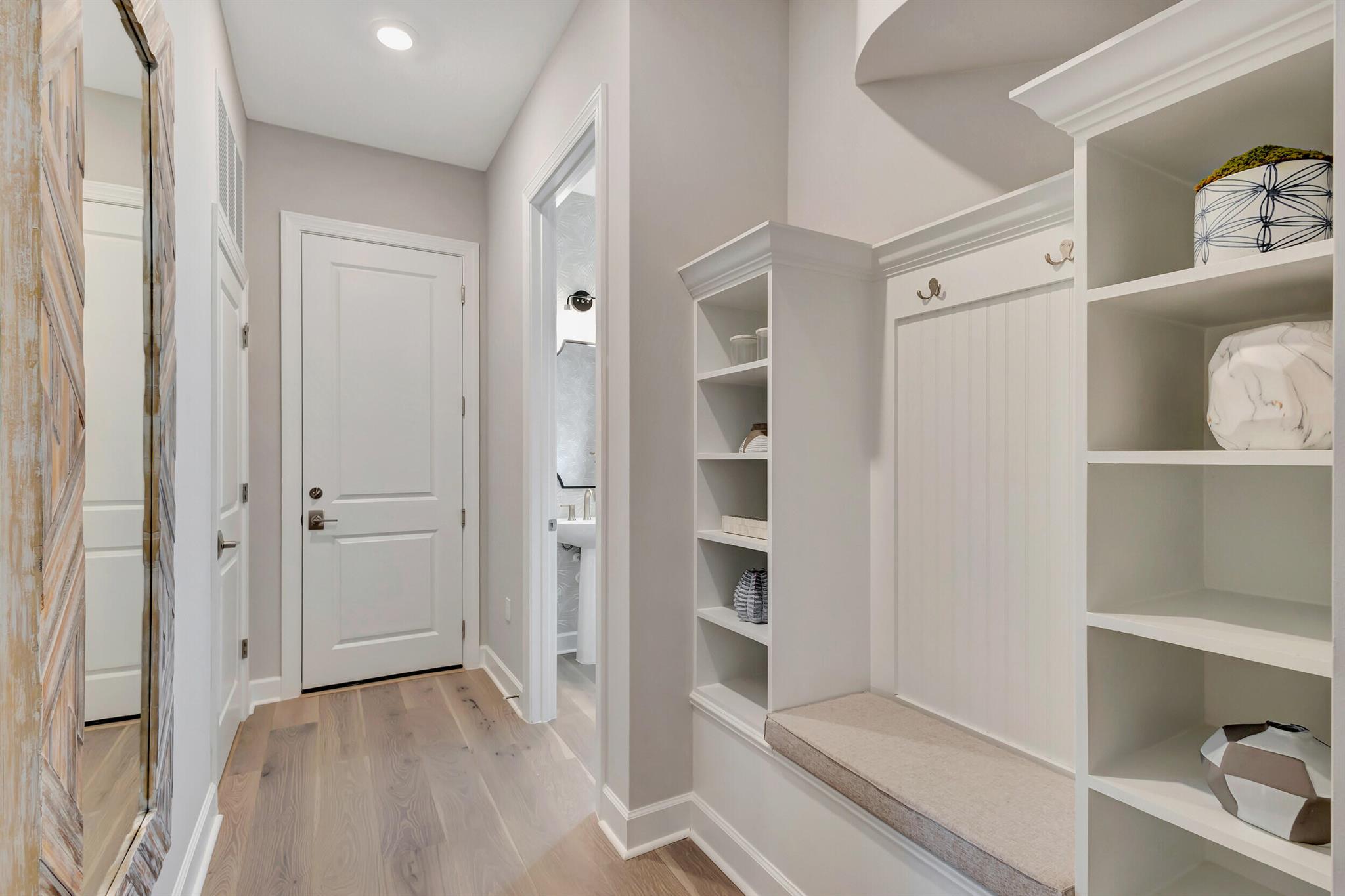 BRIDGEWATER - Residential