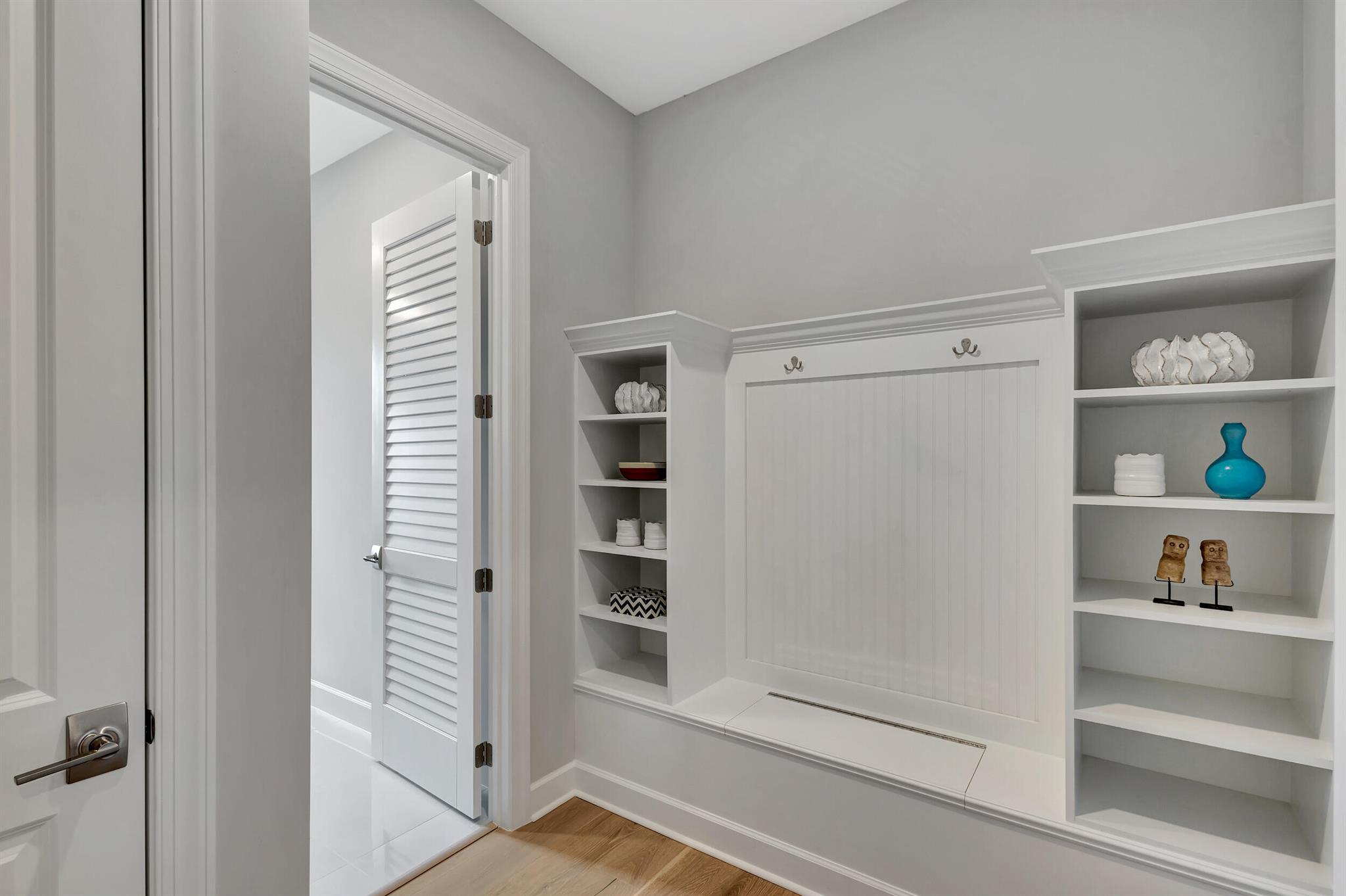 BRIDGEWATER - Residential