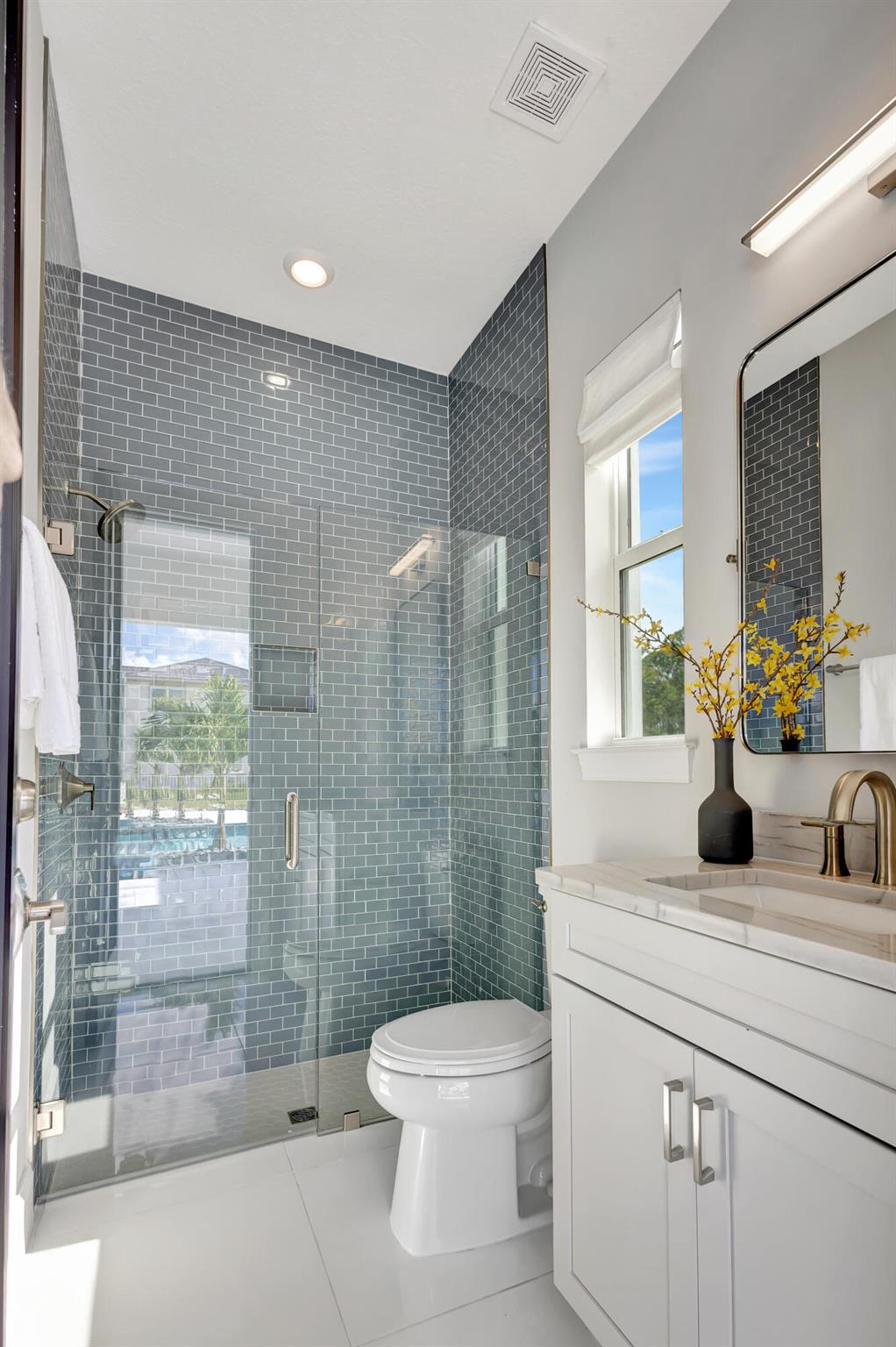 BRIDGEWATER - Residential