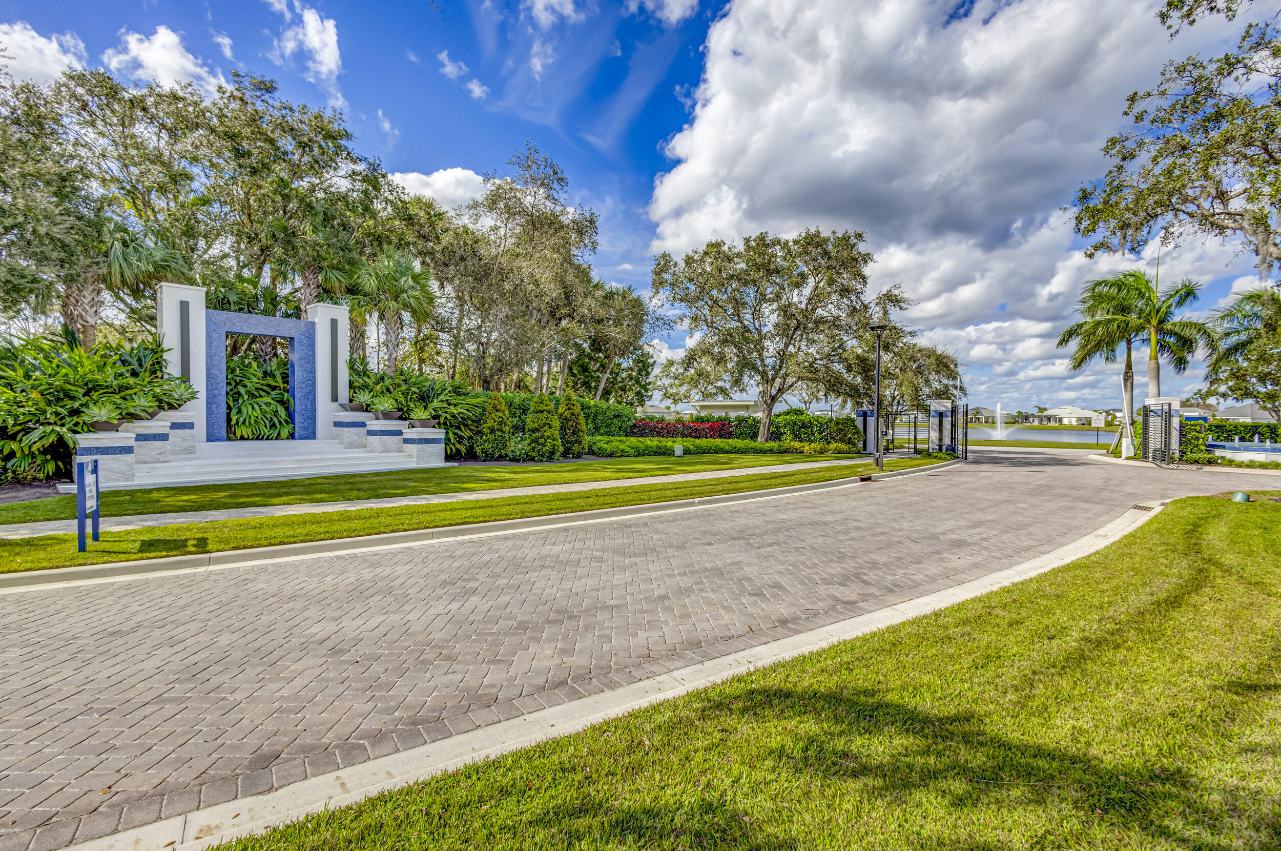 BRIDGEWATER - Residential