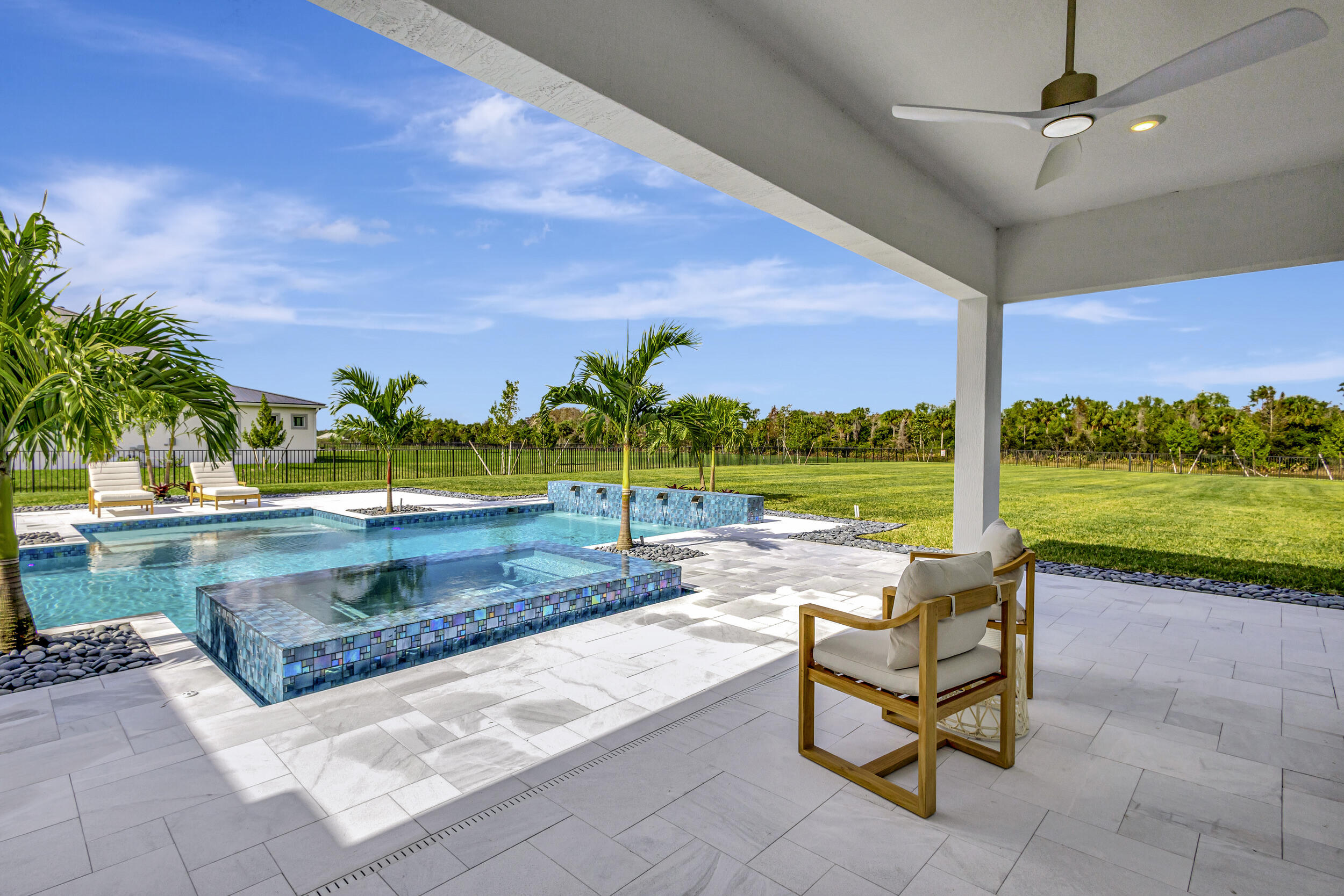 BRIDGEWATER - Residential