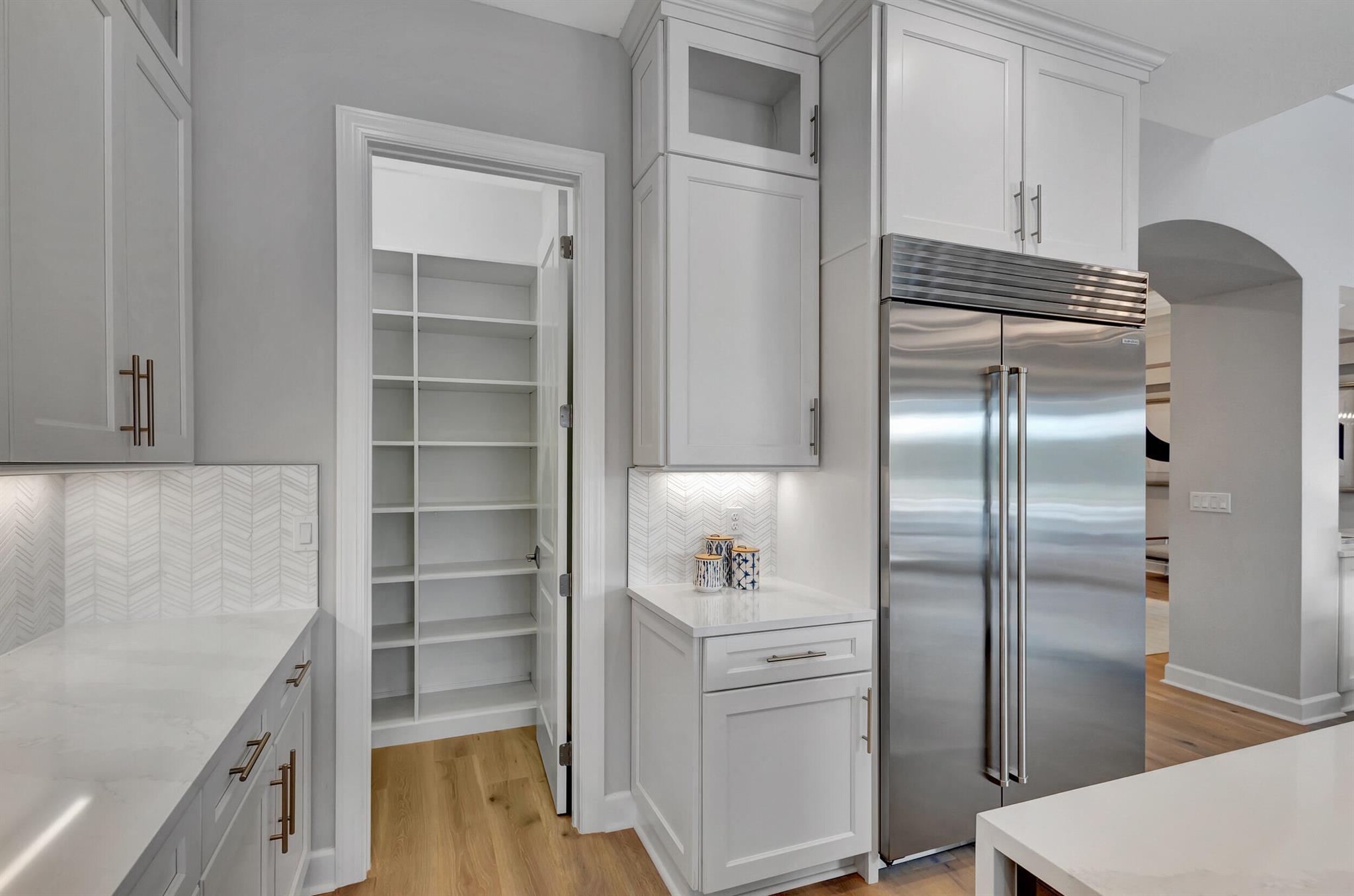 BRIDGEWATER - Residential