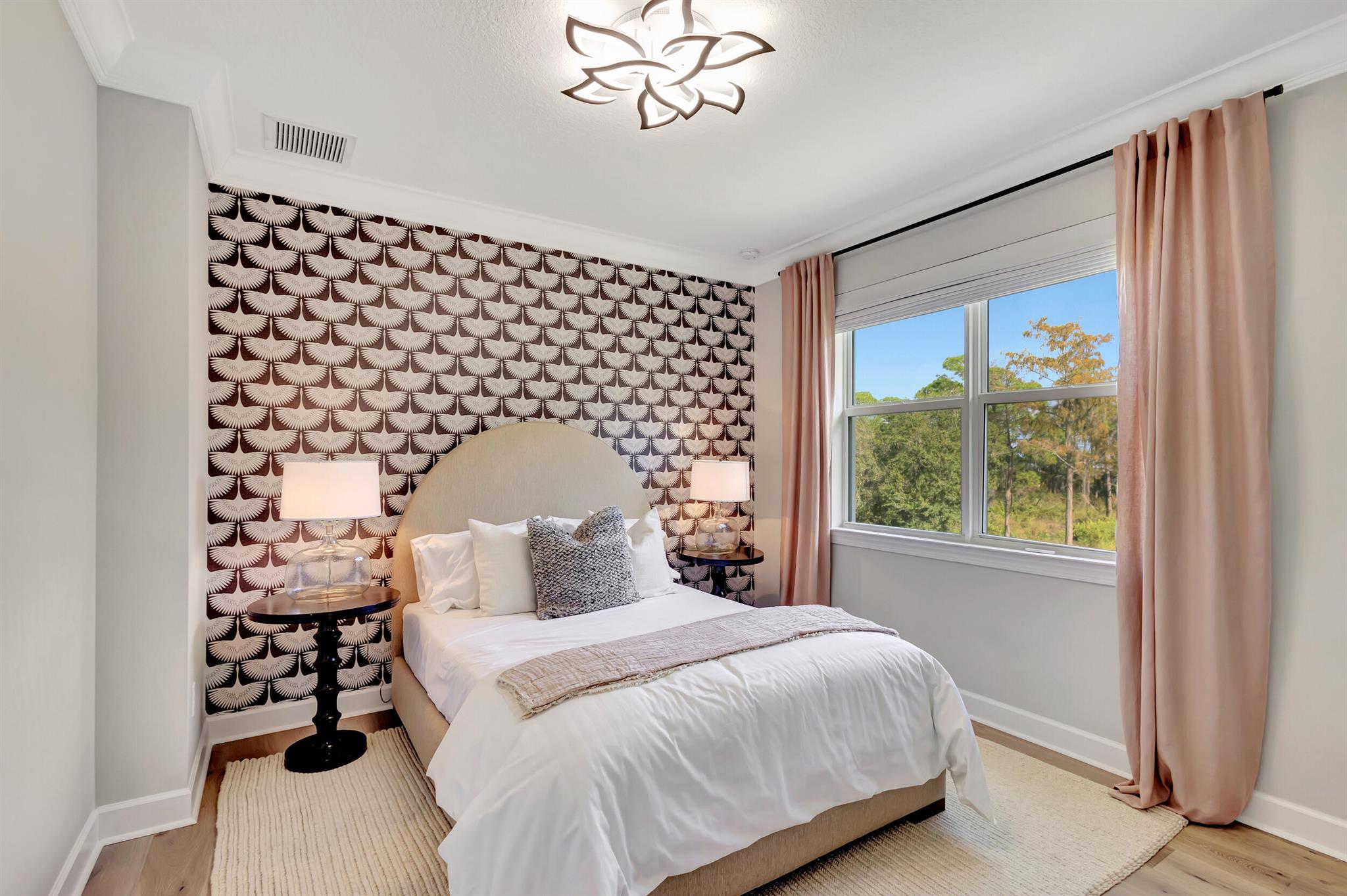 BRIDGEWATER - Residential