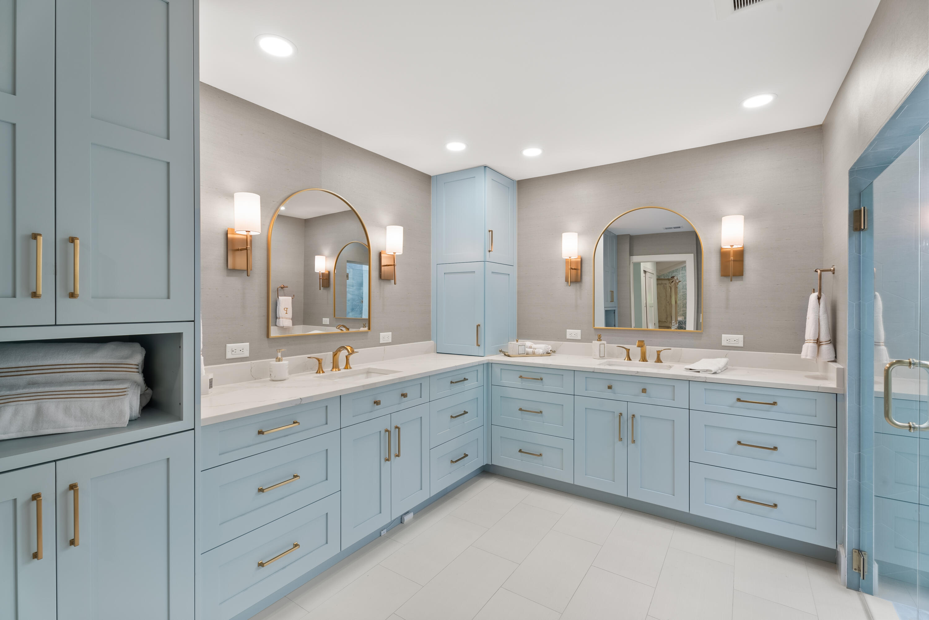 HIDDEN COVE AT JONATHANS LANDING - Residential