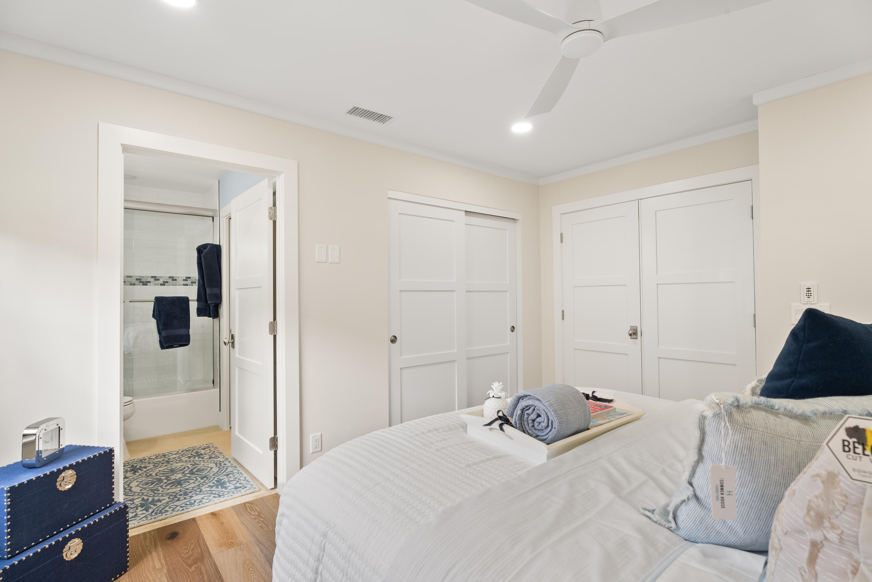 HIDDEN COVE AT JONATHANS LANDING - Residential