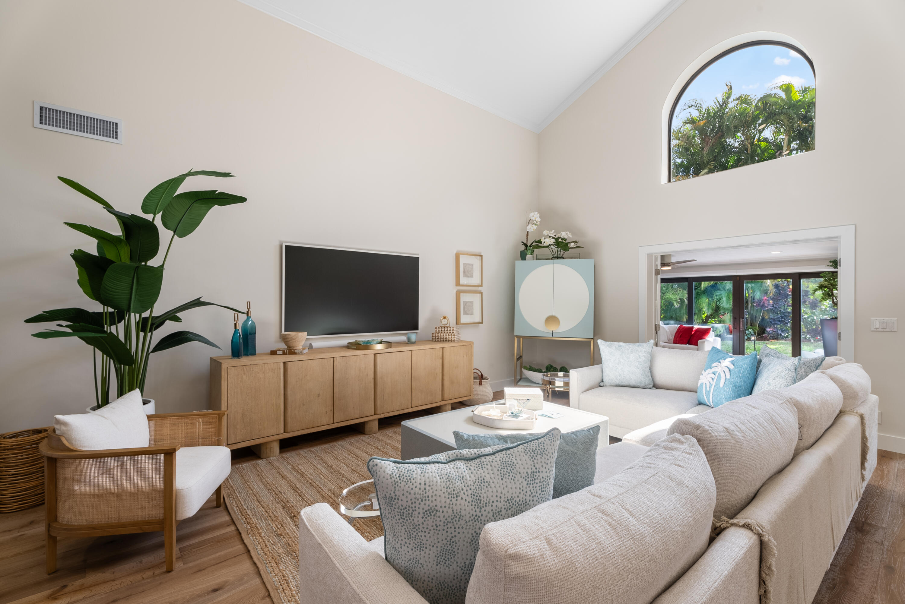 HIDDEN COVE AT JONATHANS LANDING - Residential