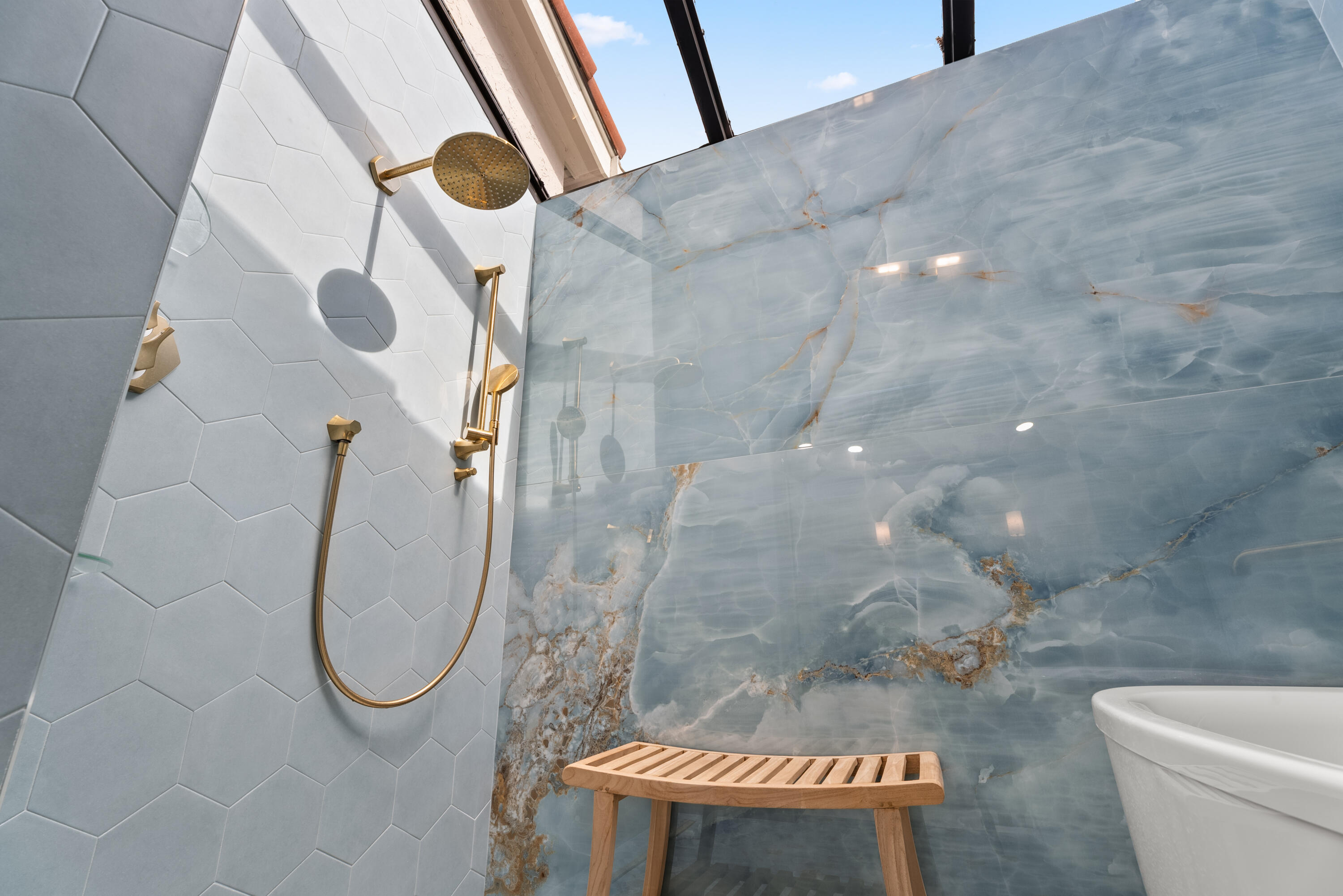 HIDDEN COVE AT JONATHANS LANDING - Residential