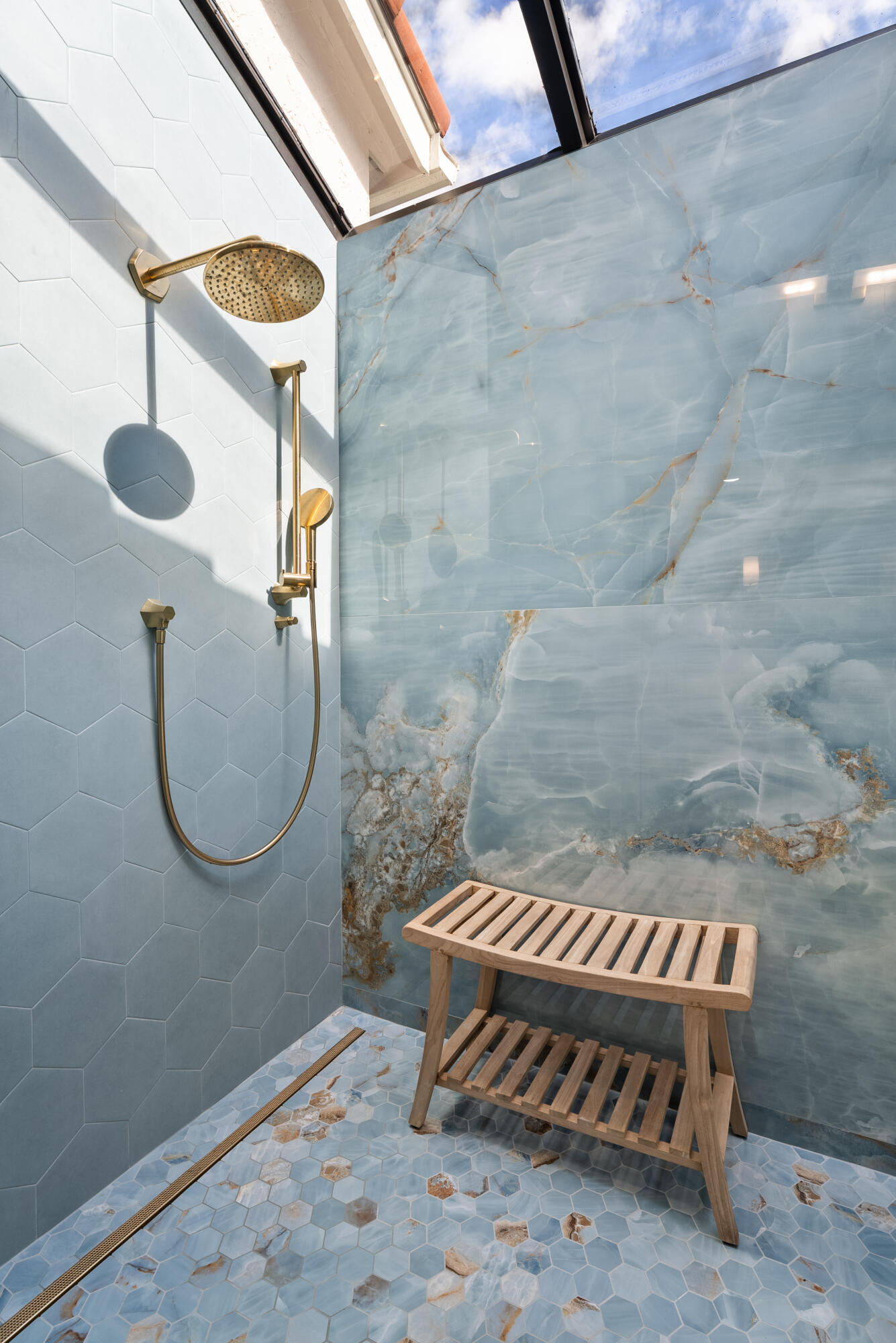 HIDDEN COVE AT JONATHANS LANDING - Residential