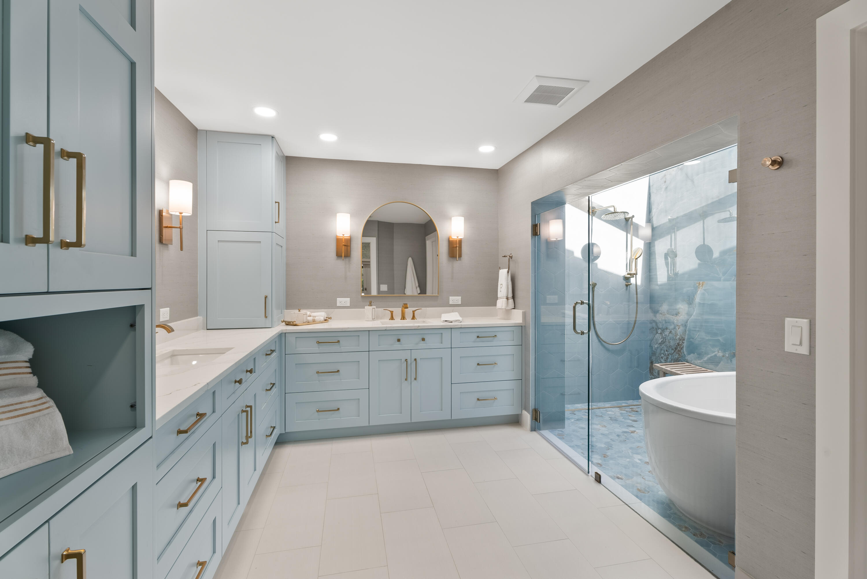 HIDDEN COVE AT JONATHANS LANDING - Residential