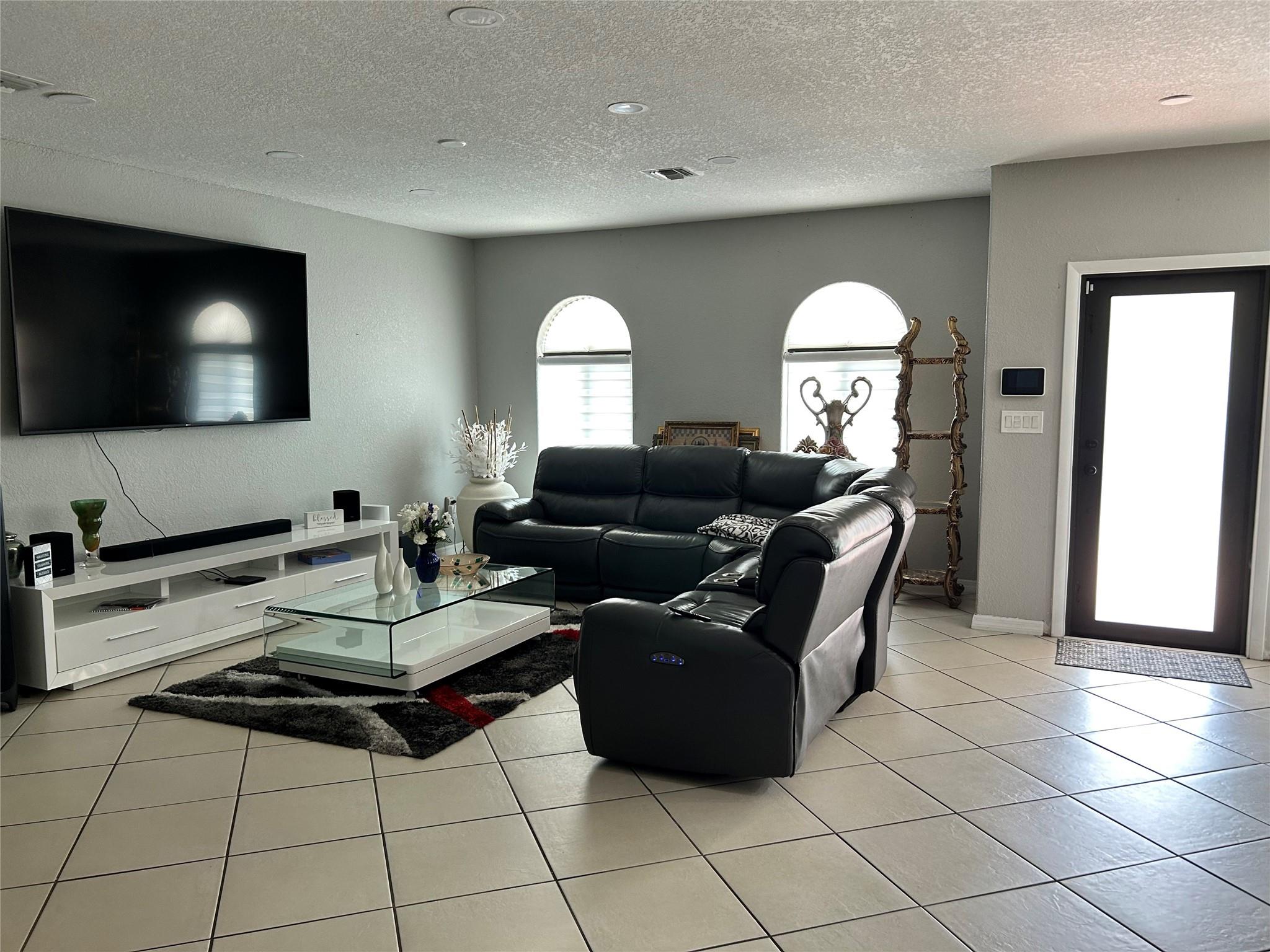 2000 SW 28th Ave