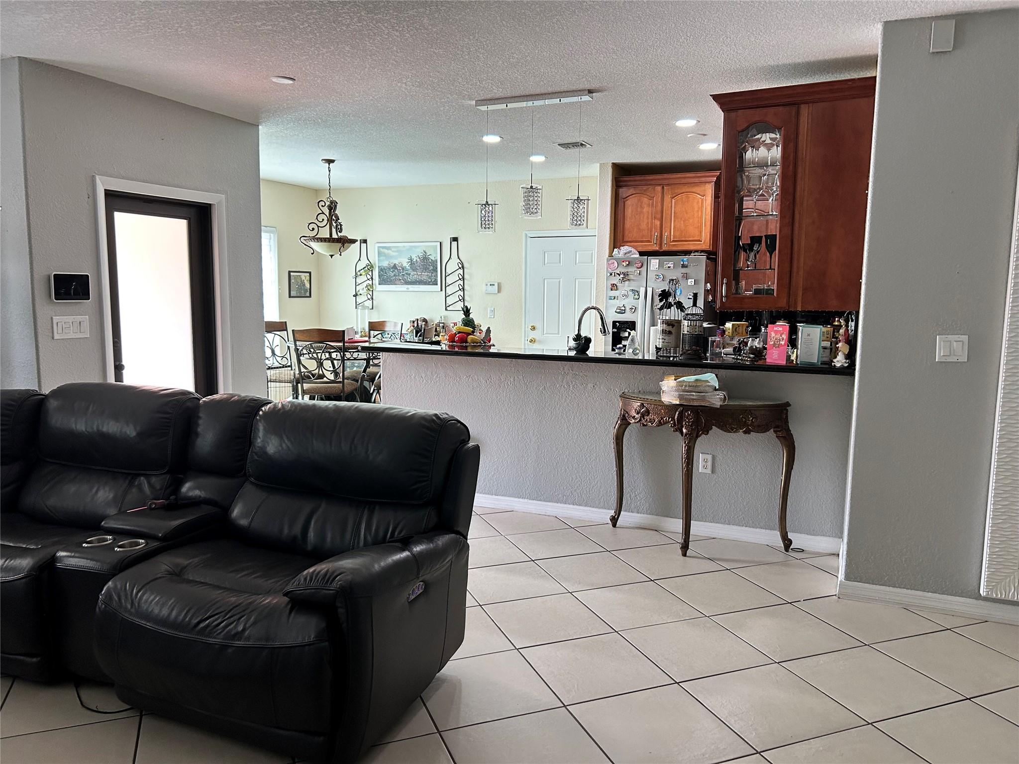 2000 SW 28th Ave