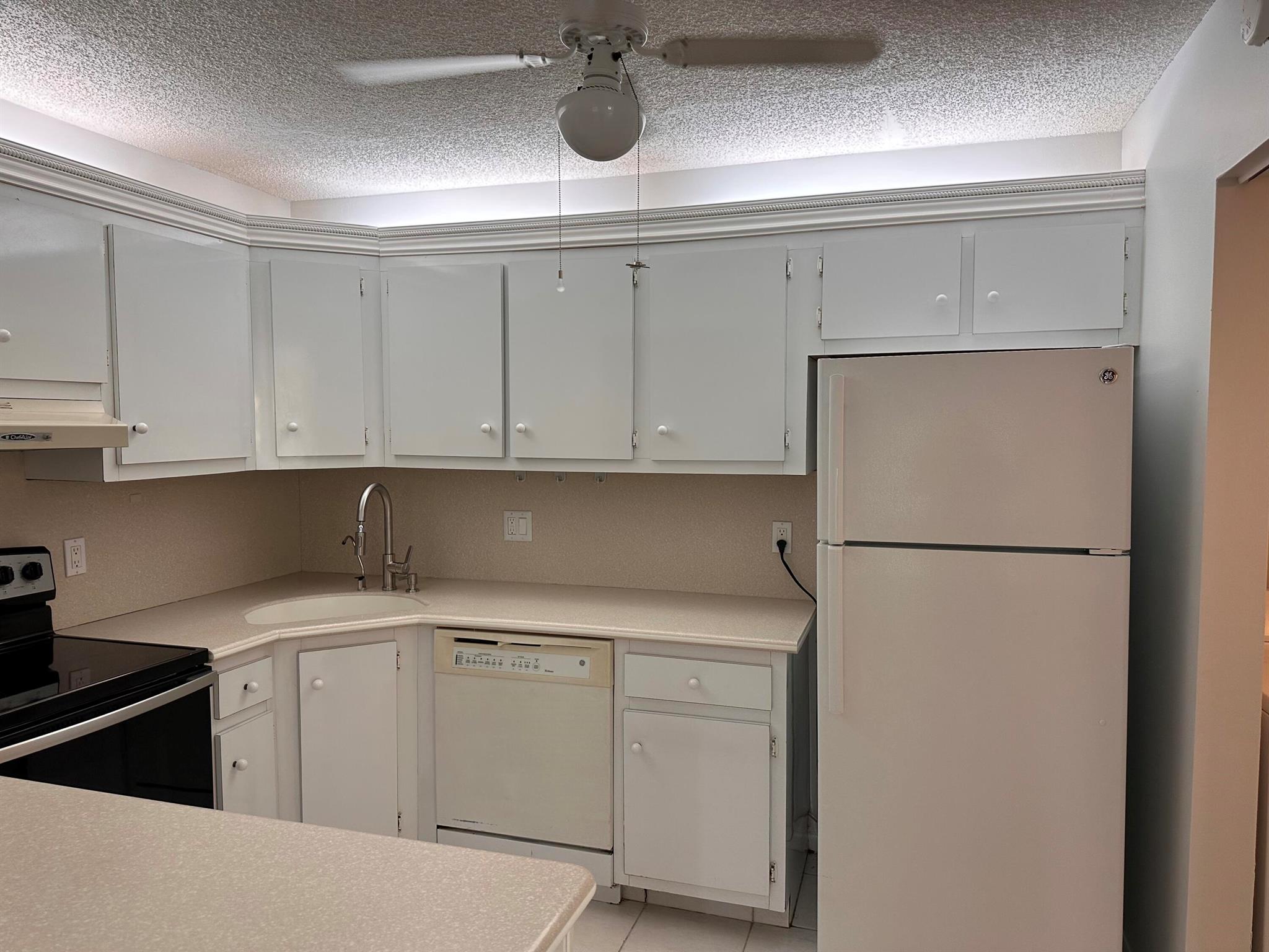 PINE RIDGE IV CONDO - Residential Lease