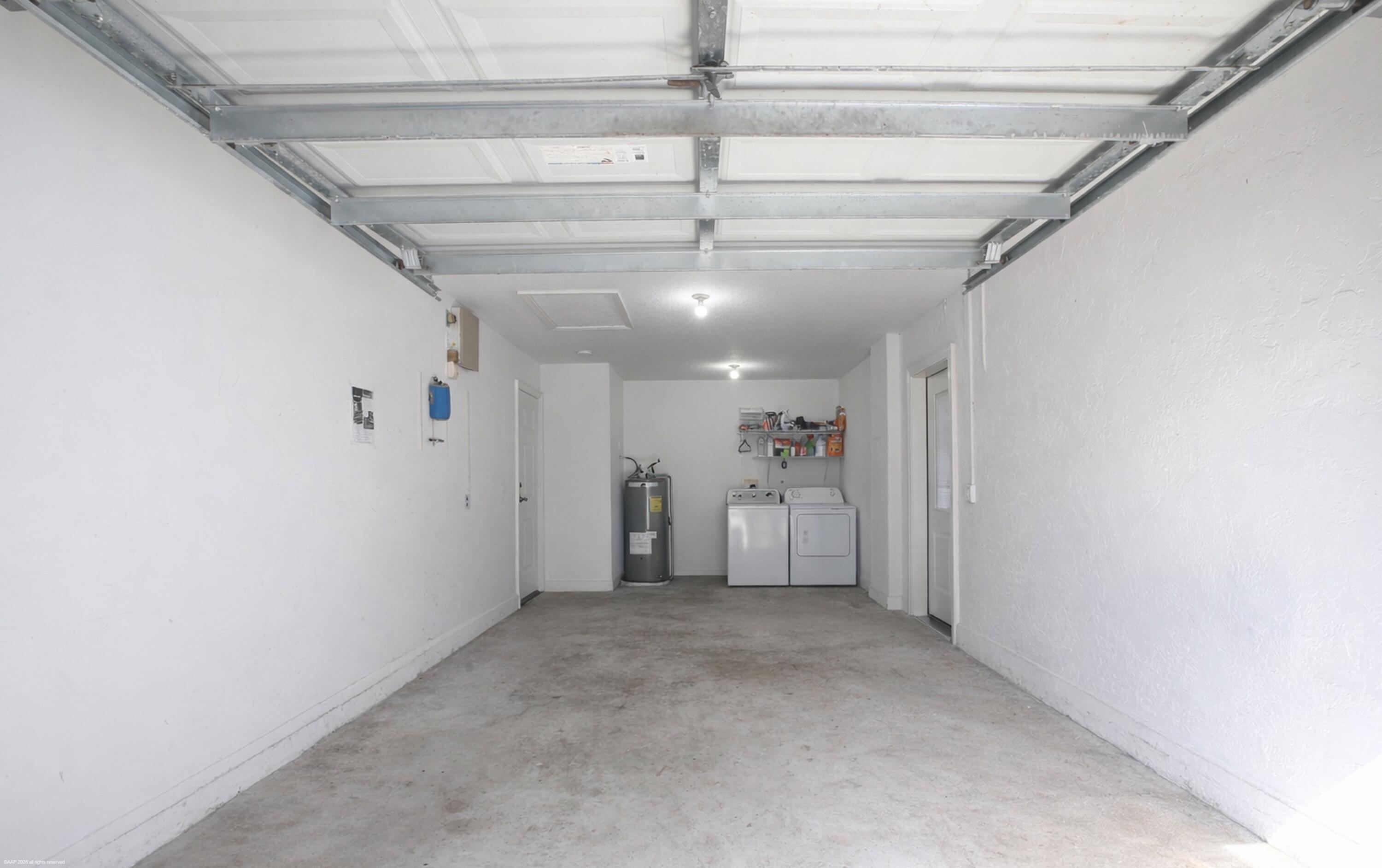 NORTH LAKE WORTH - Residential