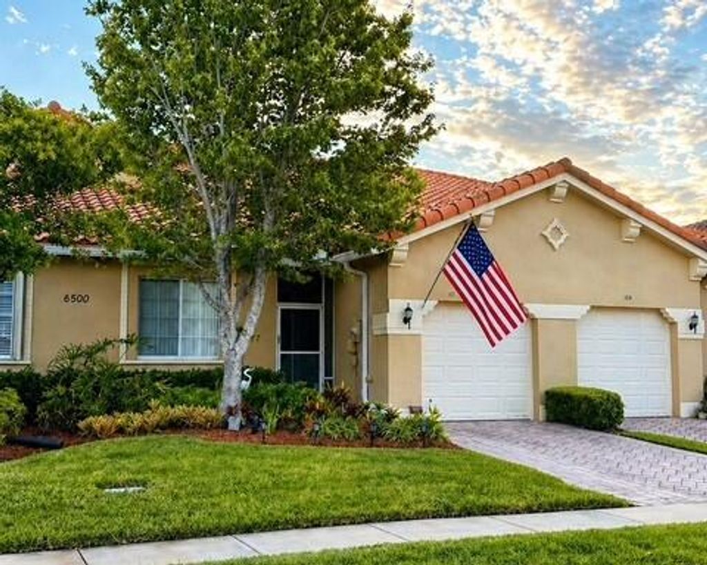 Photo of 6500 Oxford Circle #103, Vero Beach, FL 32966 (MLS # B26021034)