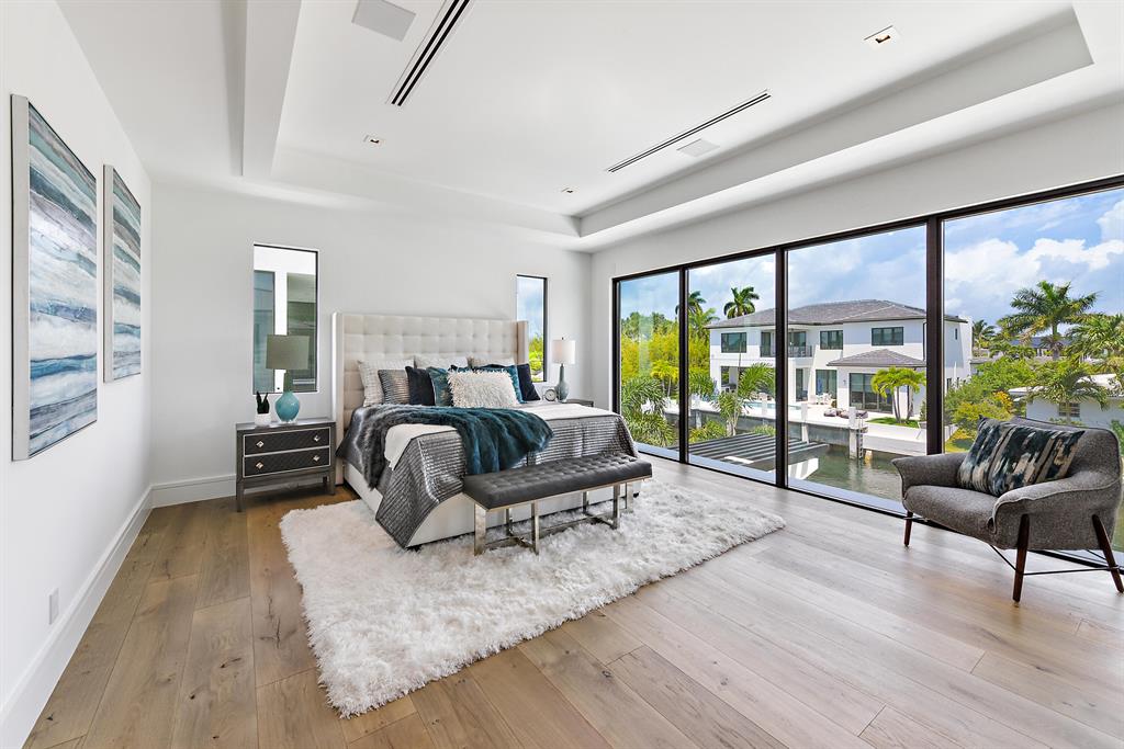 HARBOUR EAST - Residential