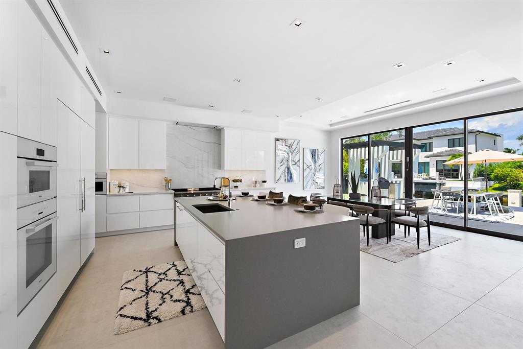 HARBOUR EAST - Residential