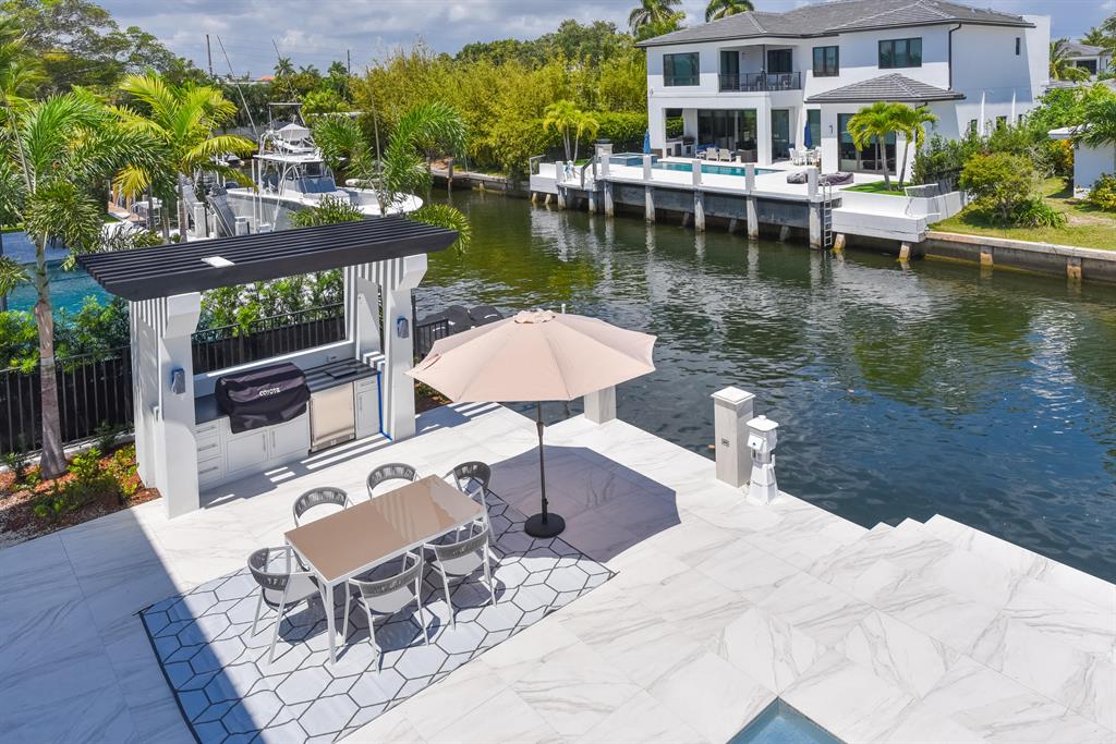 HARBOUR EAST - Residential