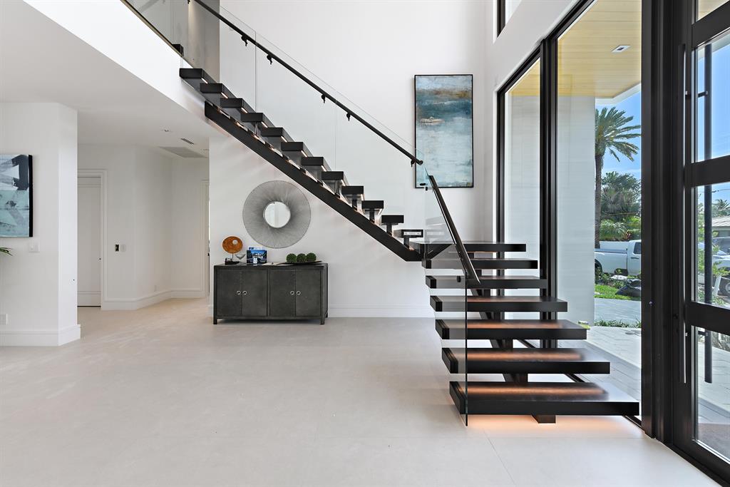 HARBOUR EAST - Residential