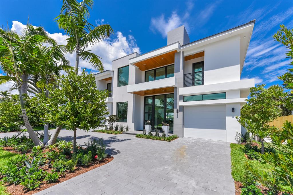 HARBOUR EAST - Residential