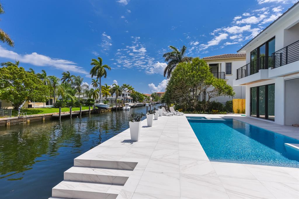 HARBOUR EAST - Residential