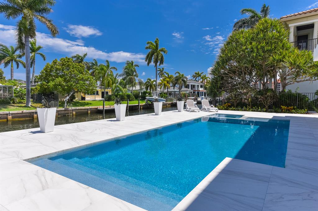 HARBOUR EAST - Residential