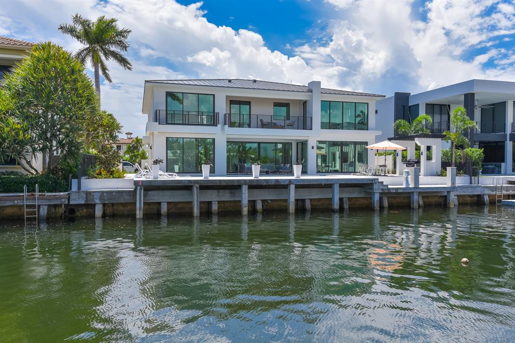 HARBOUR EAST - Residential