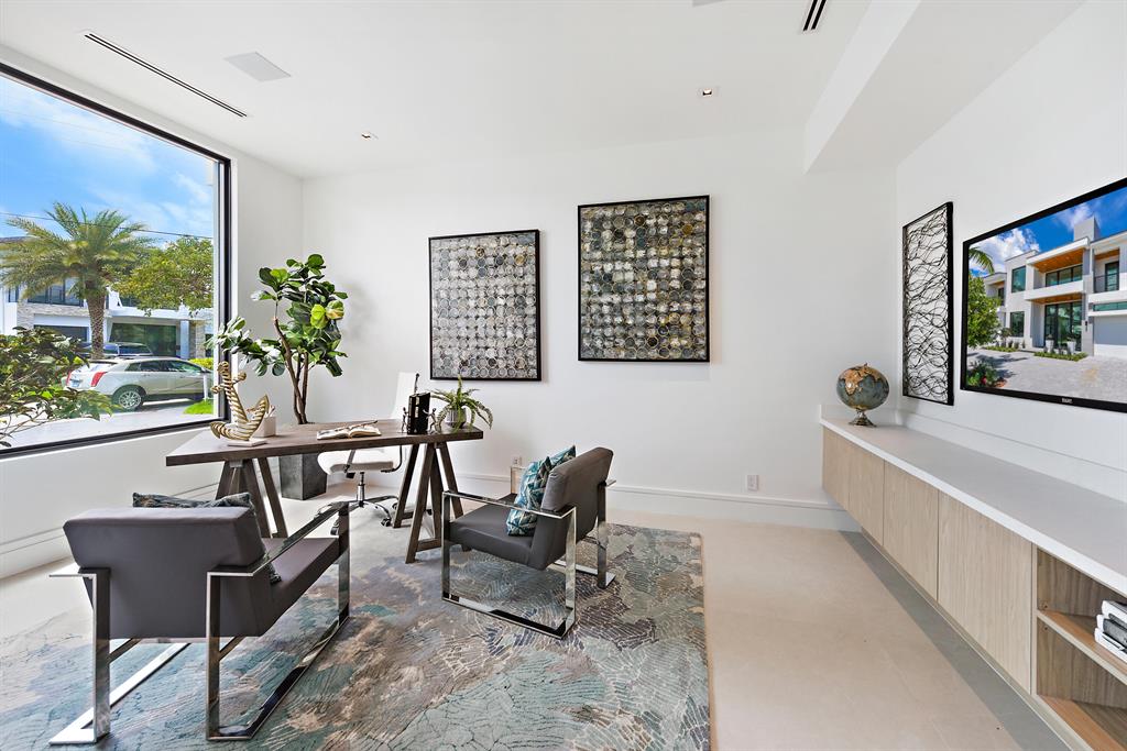 HARBOUR EAST - Residential