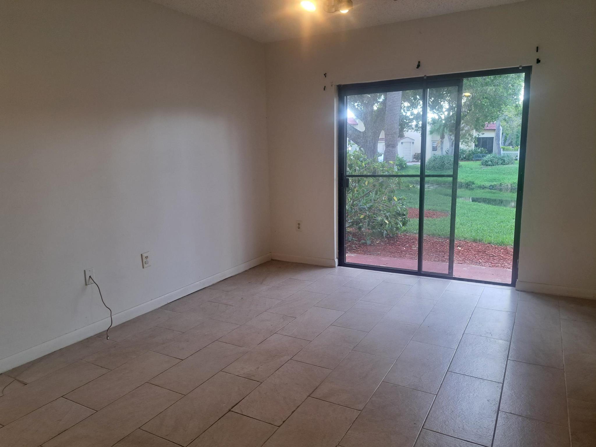 ISLAND HOUSE CONDOMINIUM - Residential Lease