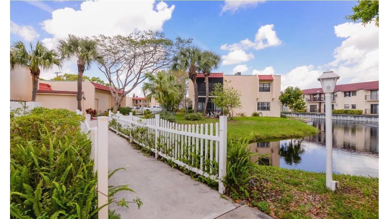 ISLAND HOUSE CONDOMINIUM - Residential Lease