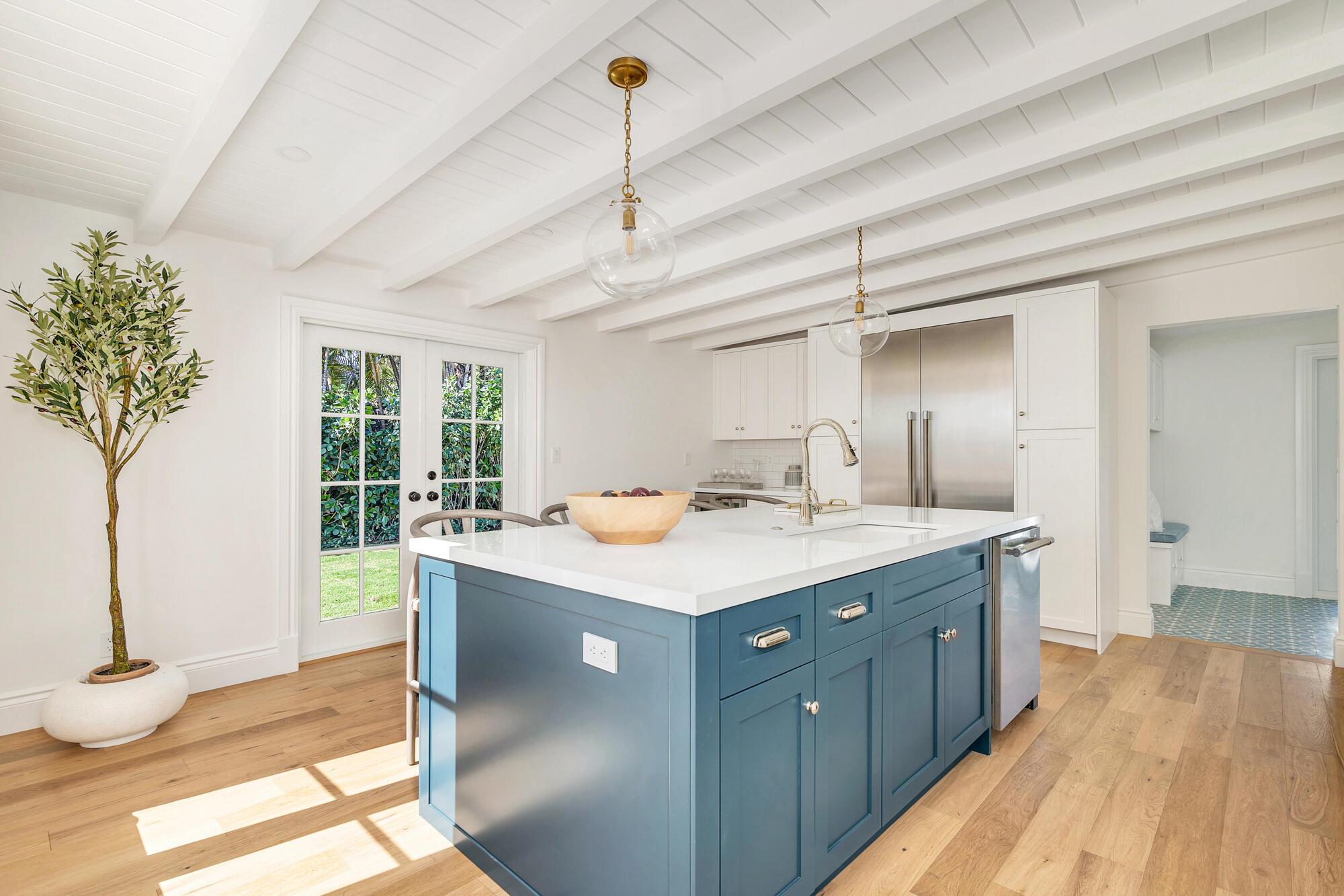 OSCEOLA WAY - Residential