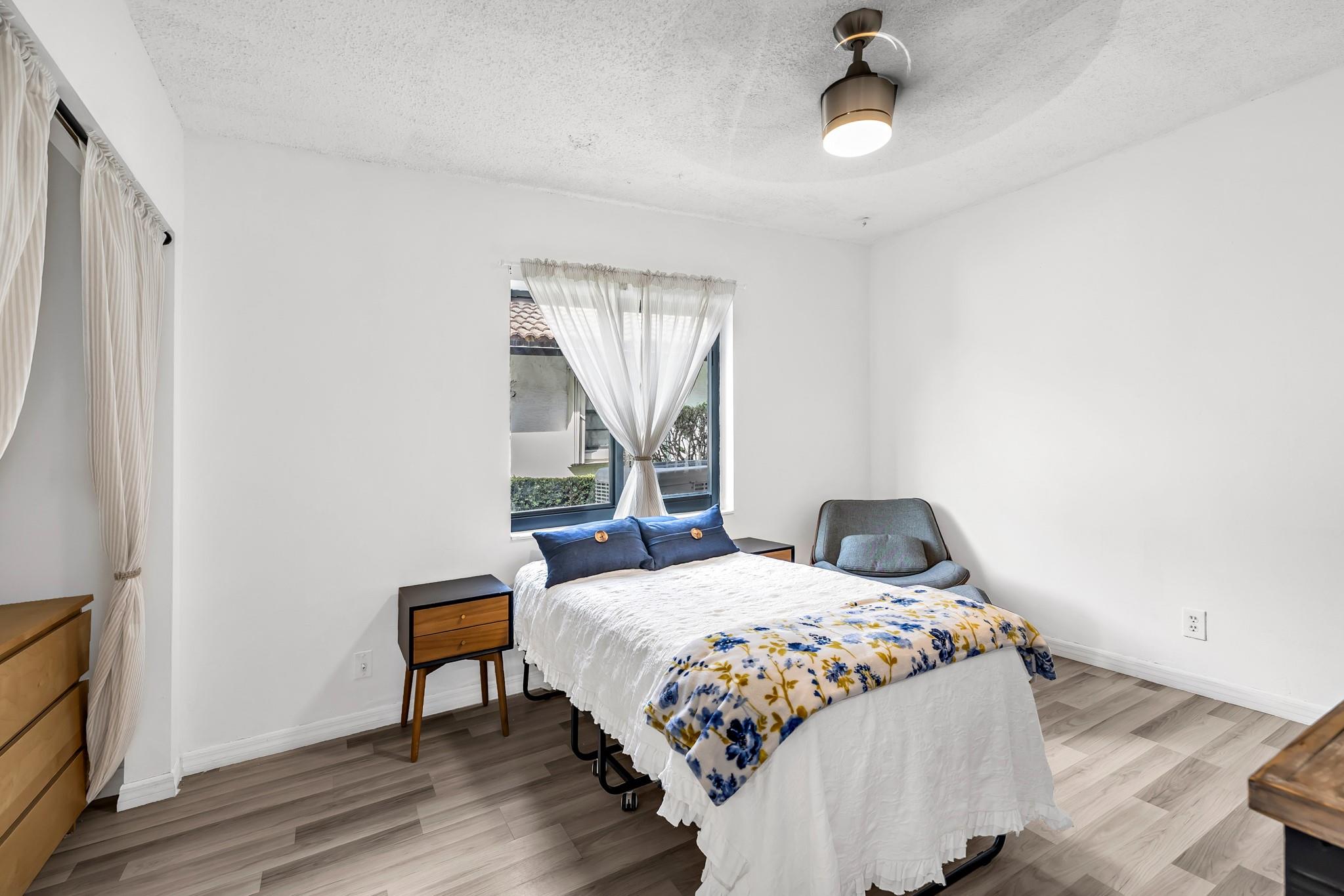 CYPRESS RUN VILLAS - Residential