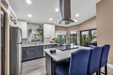 10940 Cypress Run Cir Coral Springs FL 33071