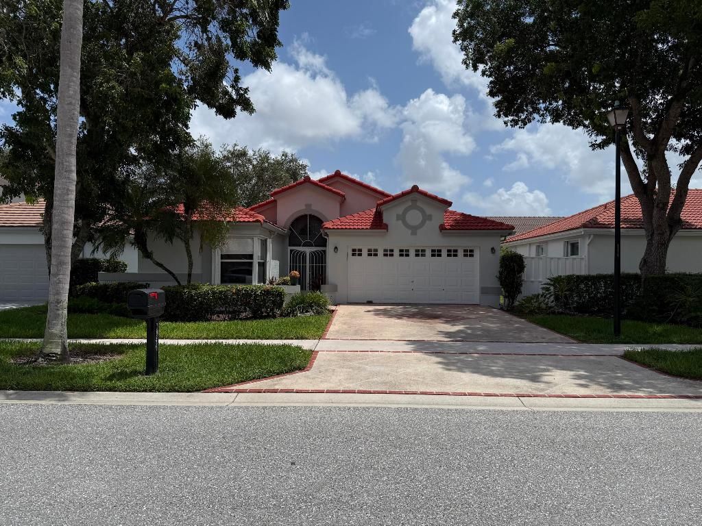 Photo of 7946 Sailing Shores Terrace, Boynton Beach, FL 33437 (MLS # R11110082)