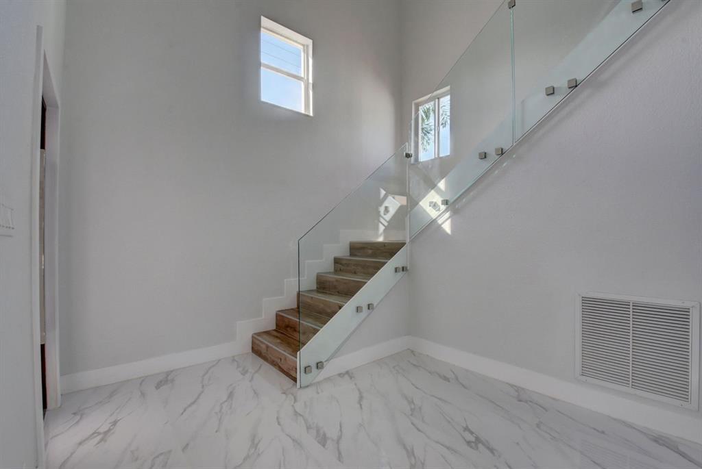 Venetian Isles 1st Sec 43 - Residential