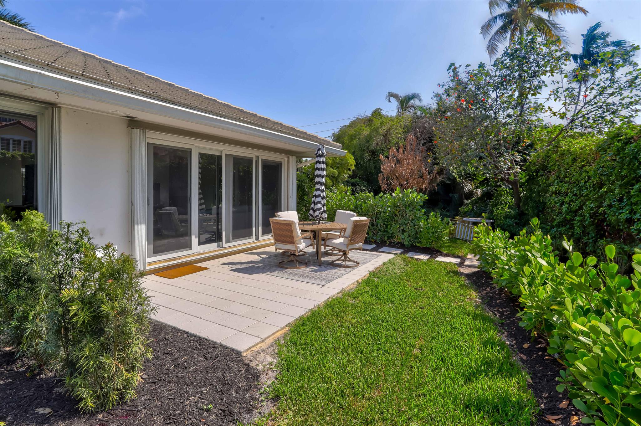 REIDS JOHN B VILLAGE - Residential Lease